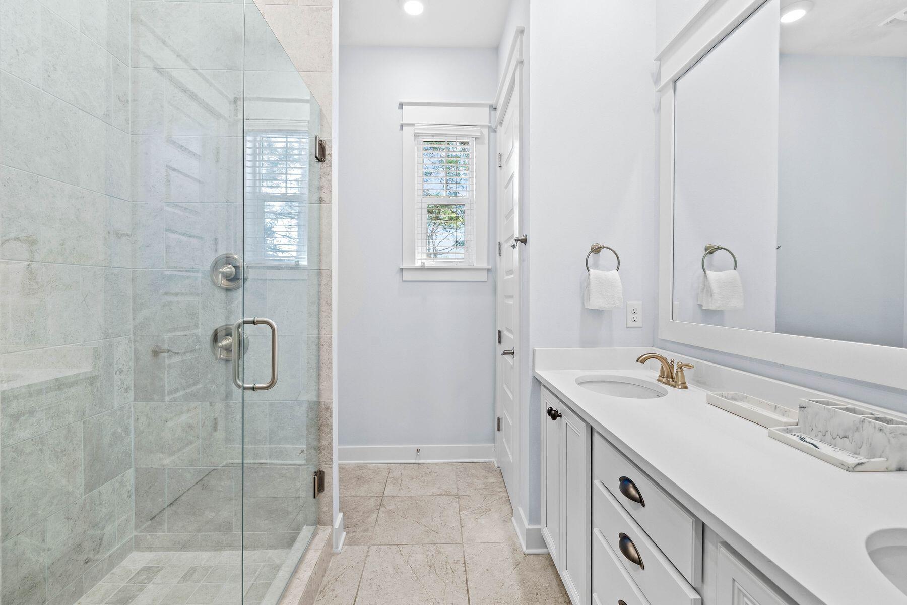 120 E Pine Lands Loop, UNIT A