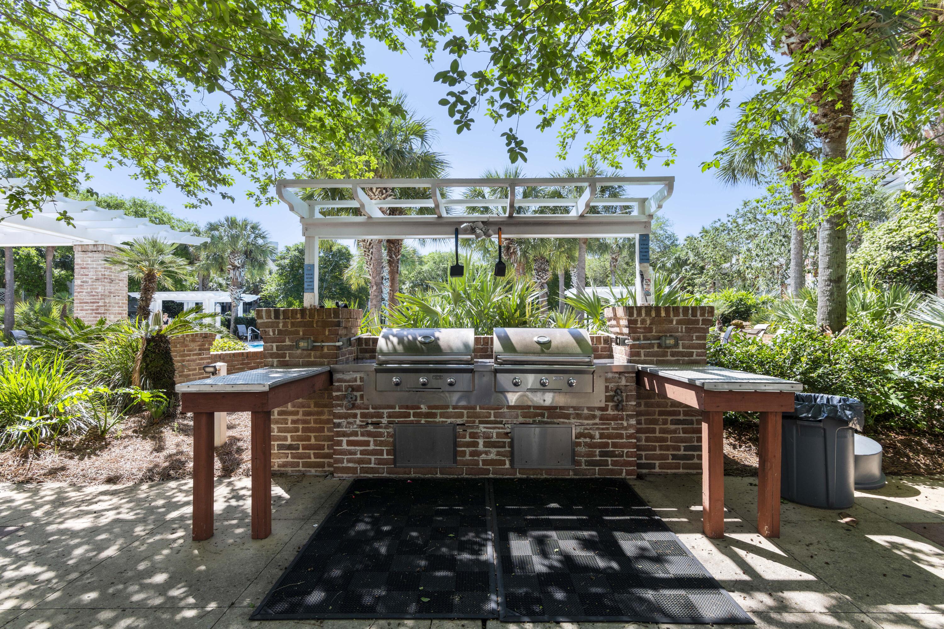 9100 Baytowne Wharf Boulevard, 550-551