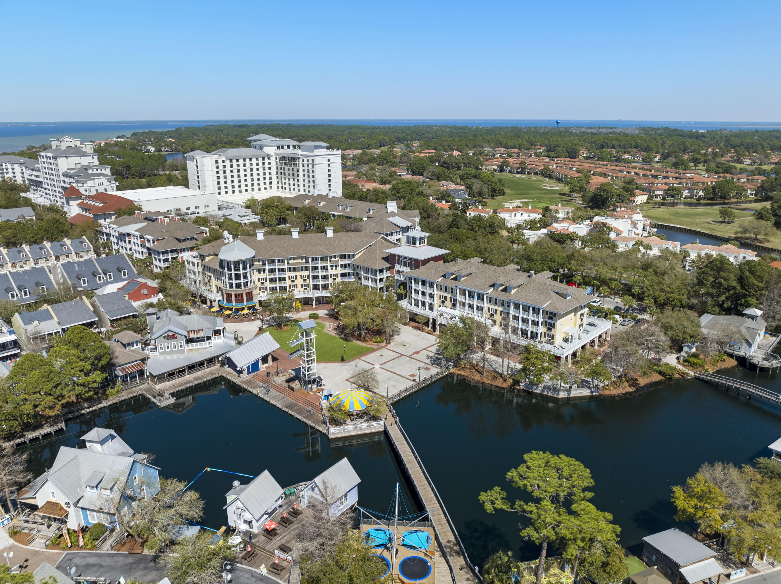 9100 Baytowne Wharf Boulevard, 550-551