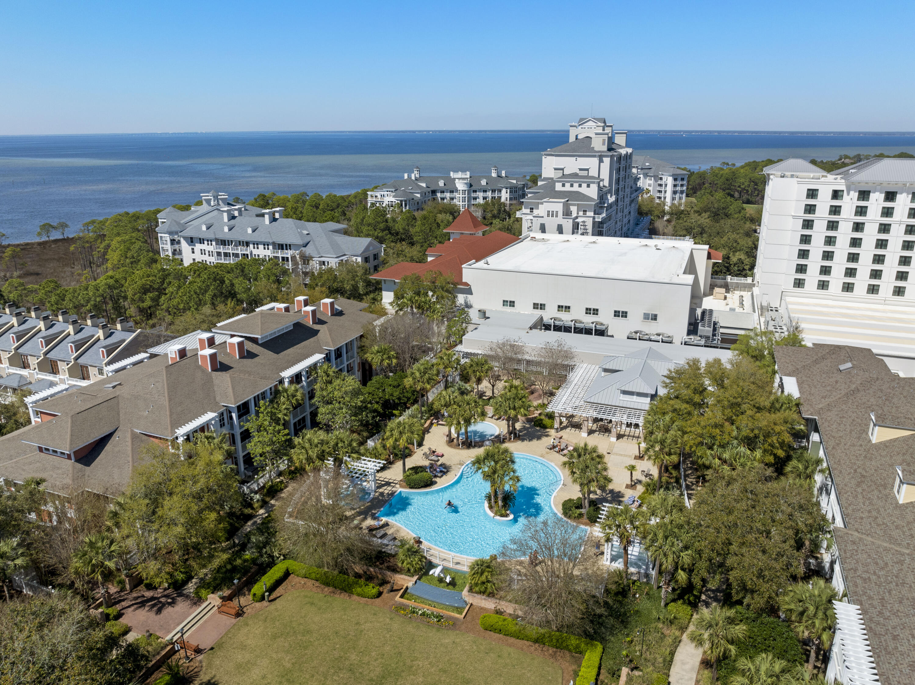 9100 Baytowne Wharf Boulevard, 550-551