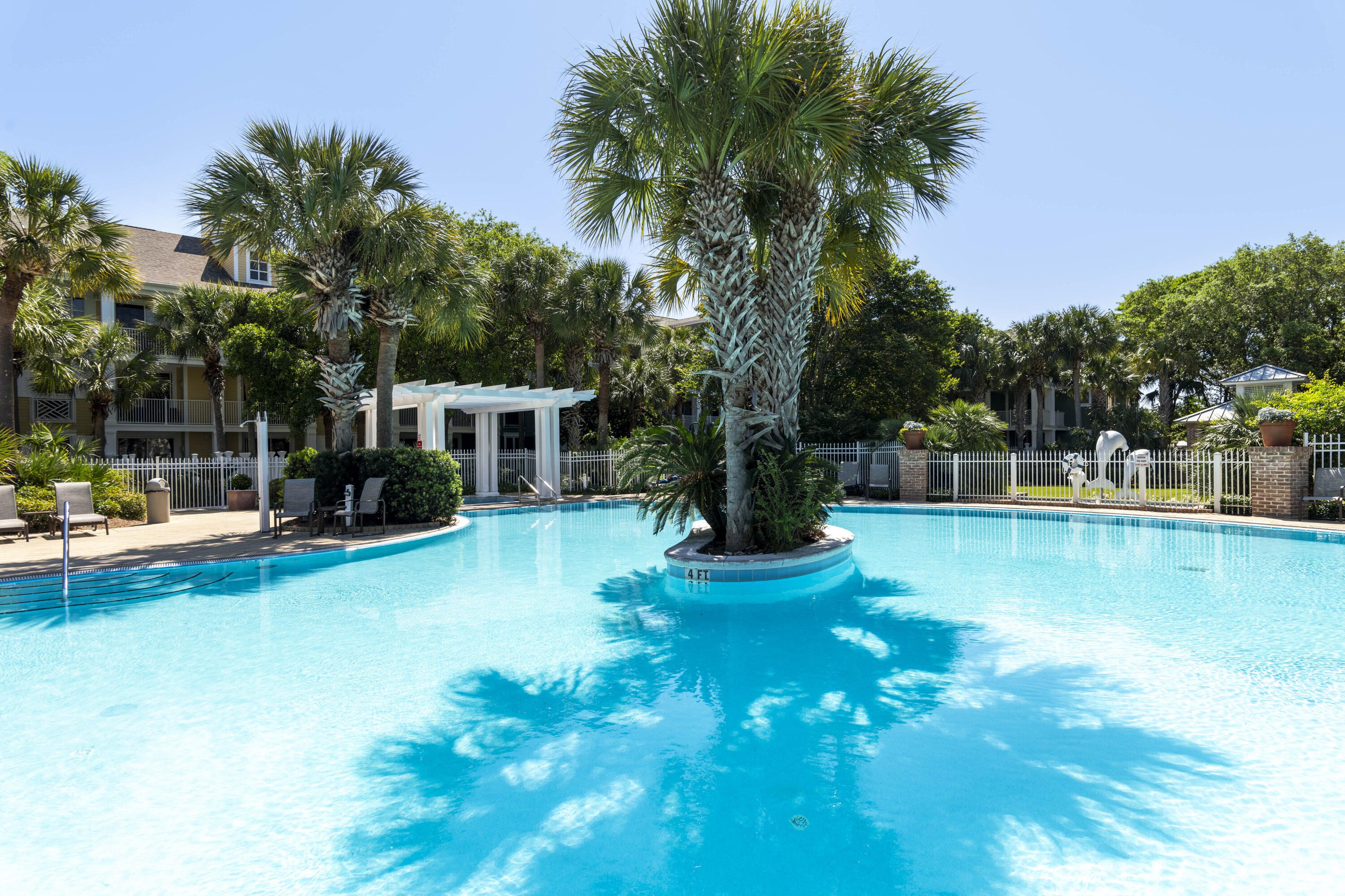 9100 Baytowne Wharf Boulevard, 550-551