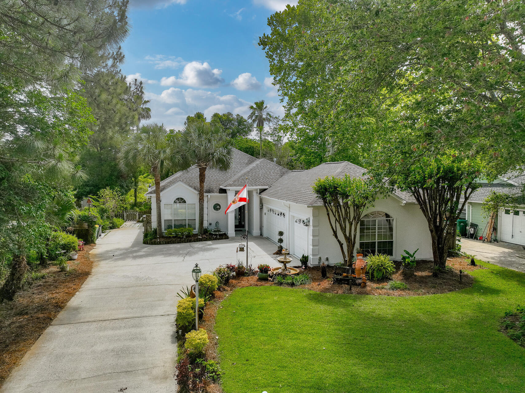 1200 Bay Court