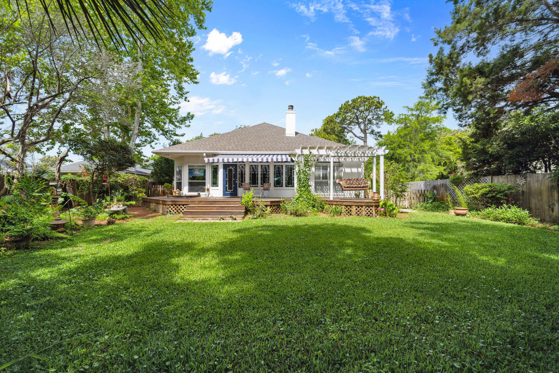 1200 Bay Court