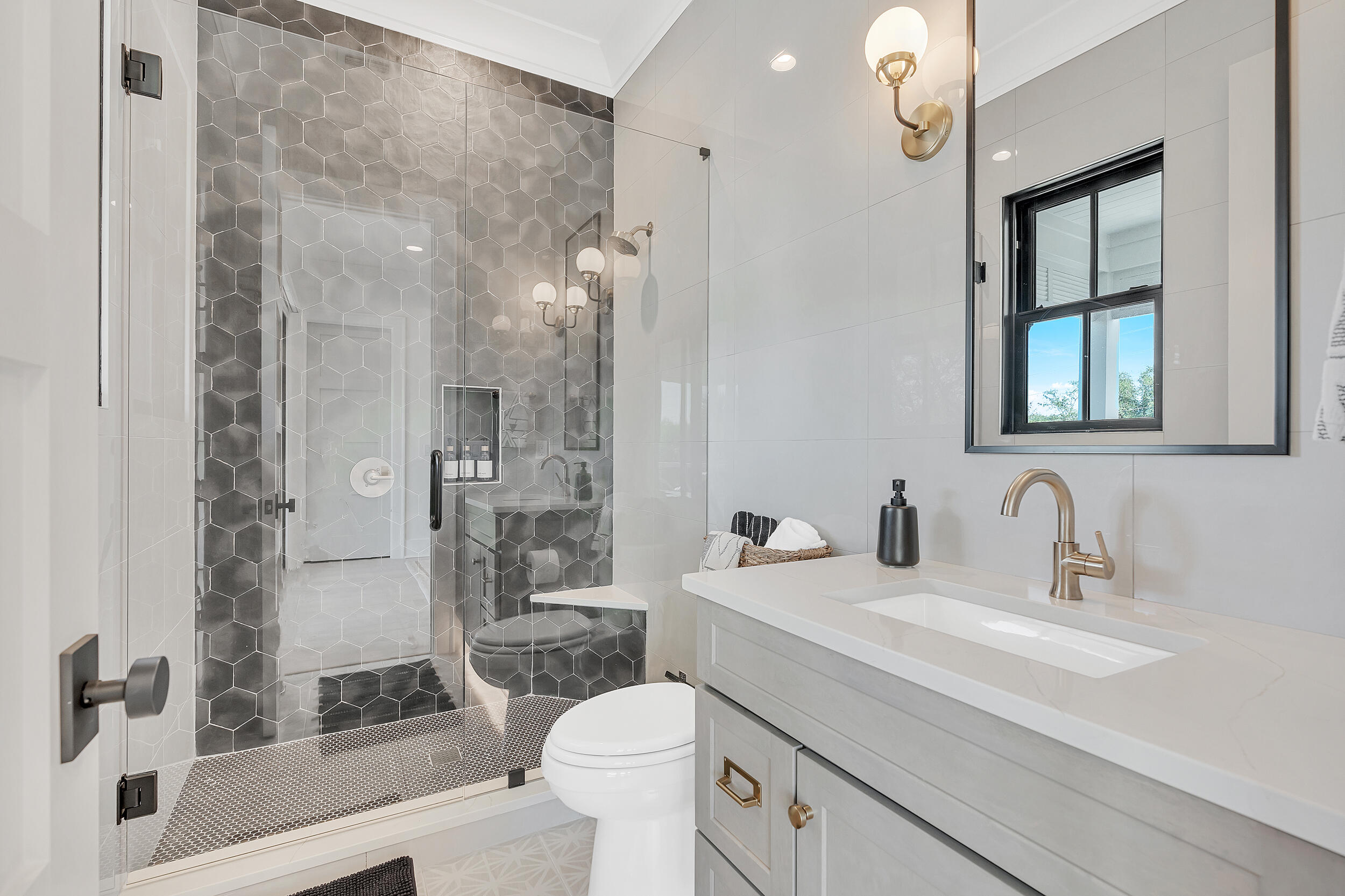 7843 E Co Highway 30A