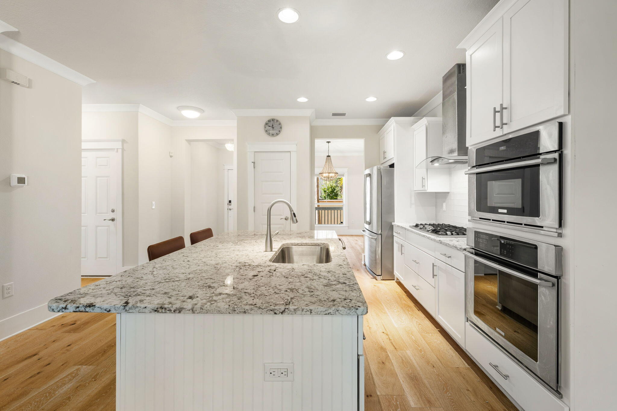 11 S Grande Pointe Drive