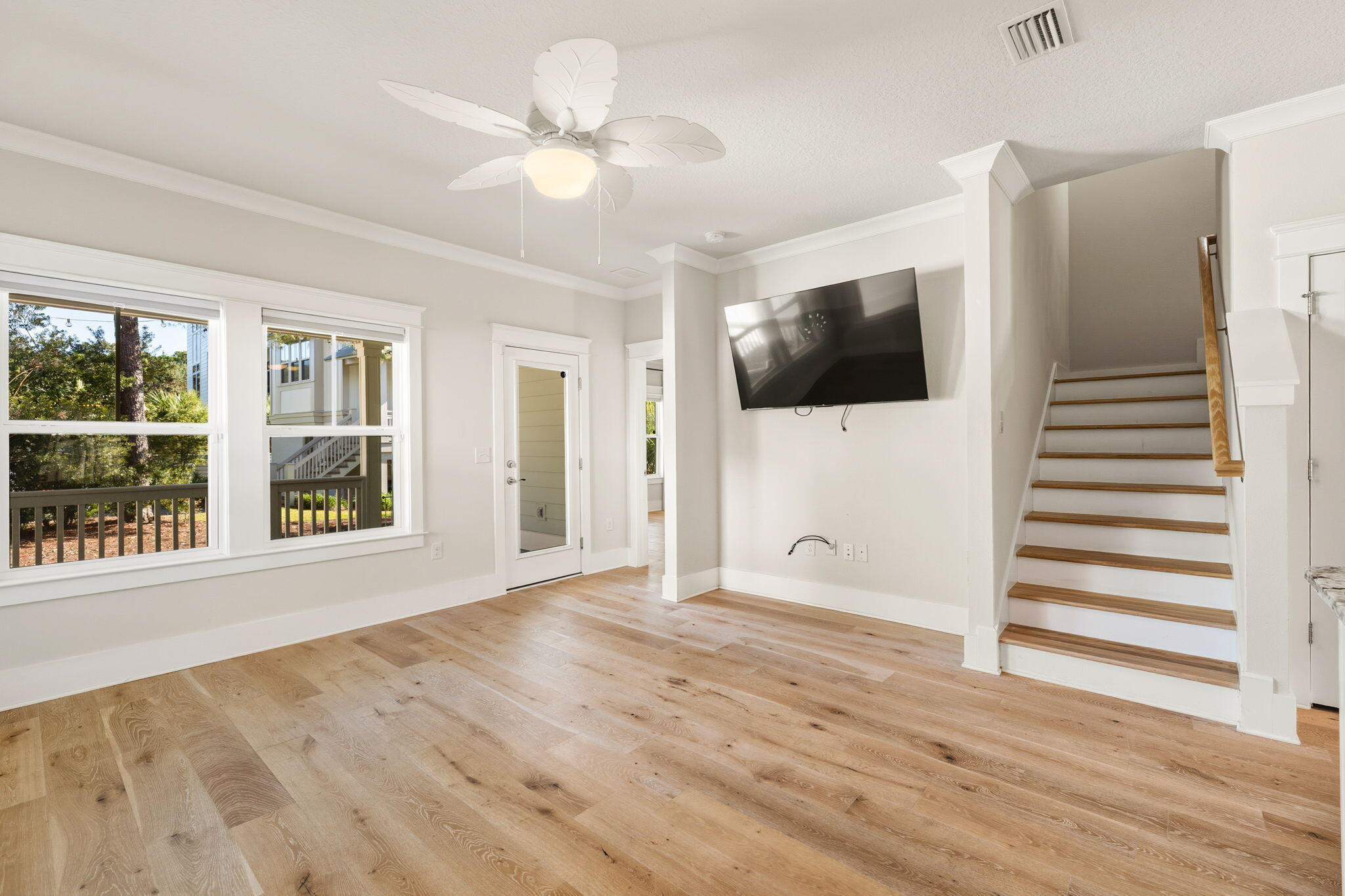 11 S Grande Pointe Drive