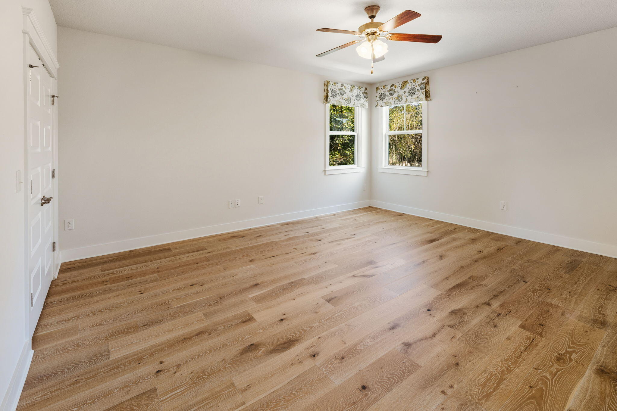 11 S Grande Pointe Drive