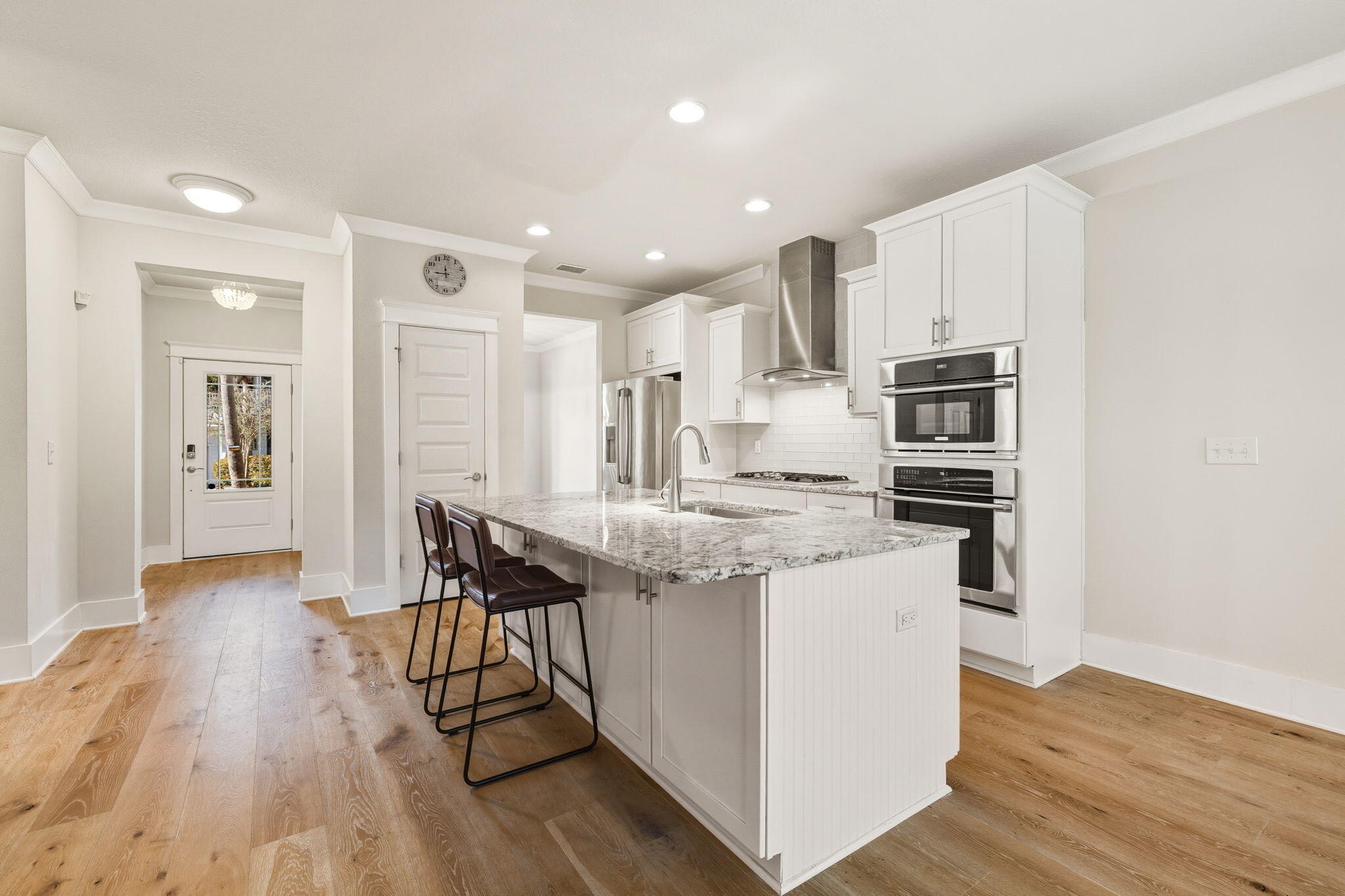 11 S Grande Pointe Drive