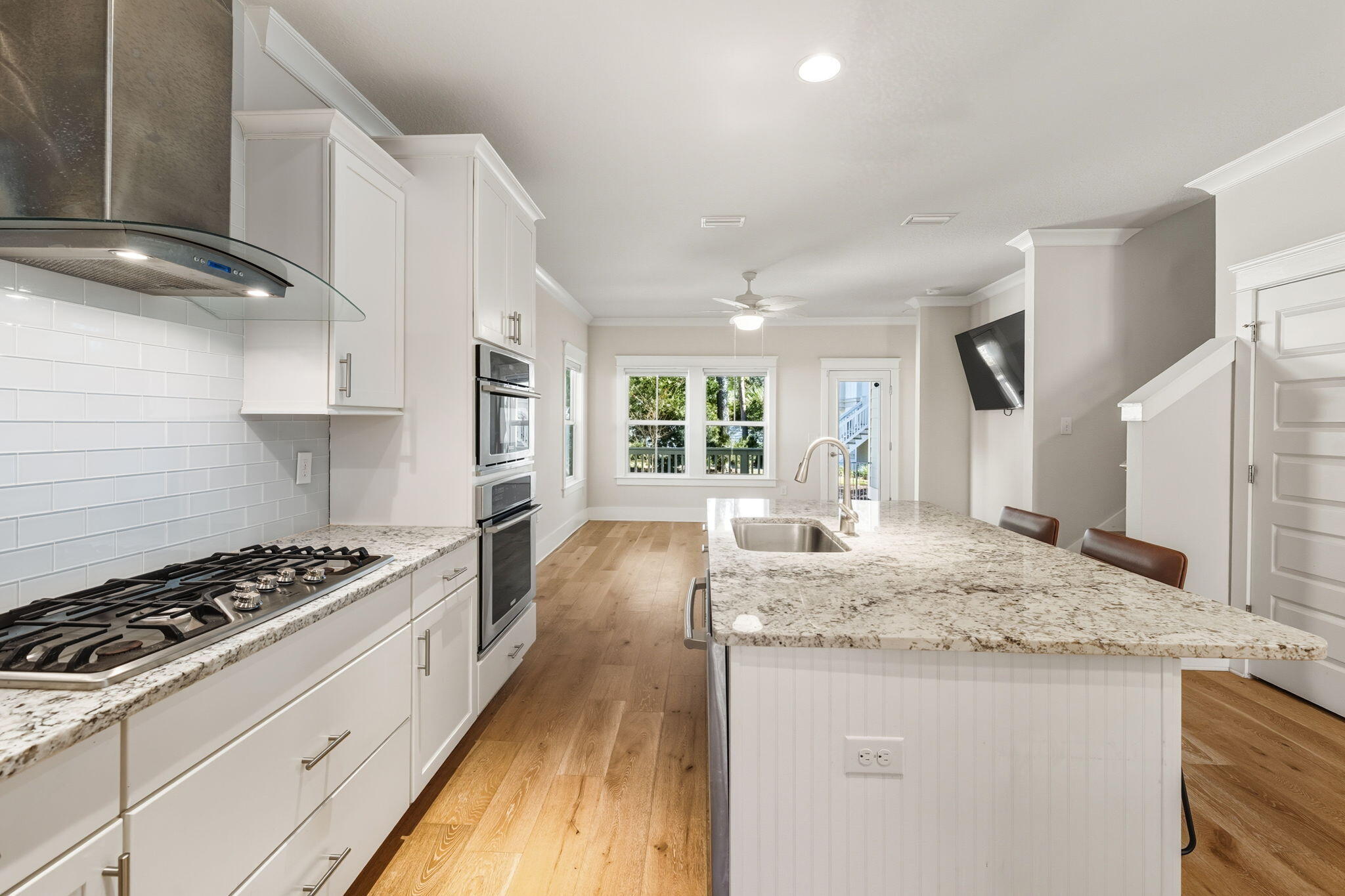 11 S Grande Pointe Drive