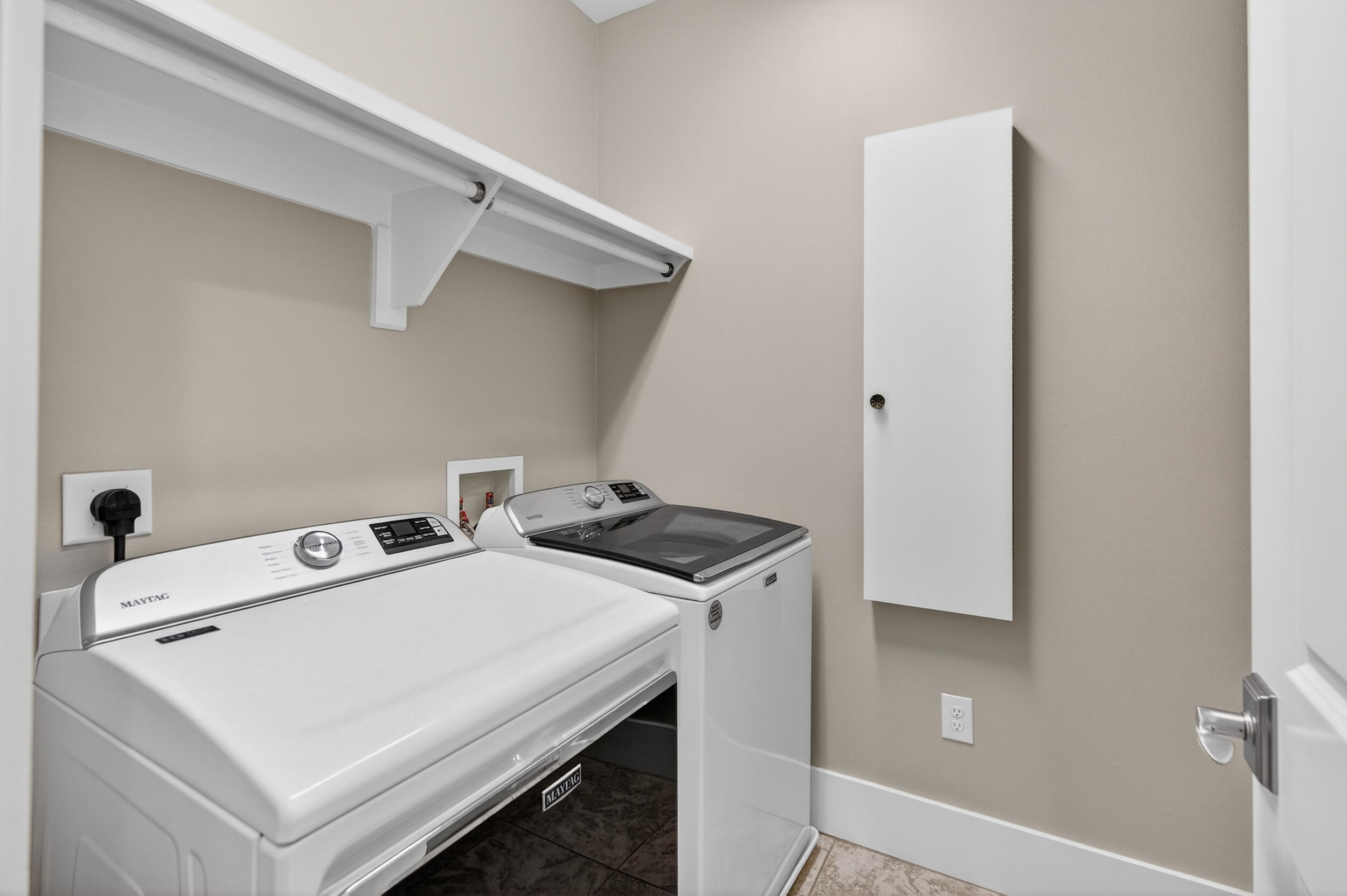 563 Sandgrass Boulevard