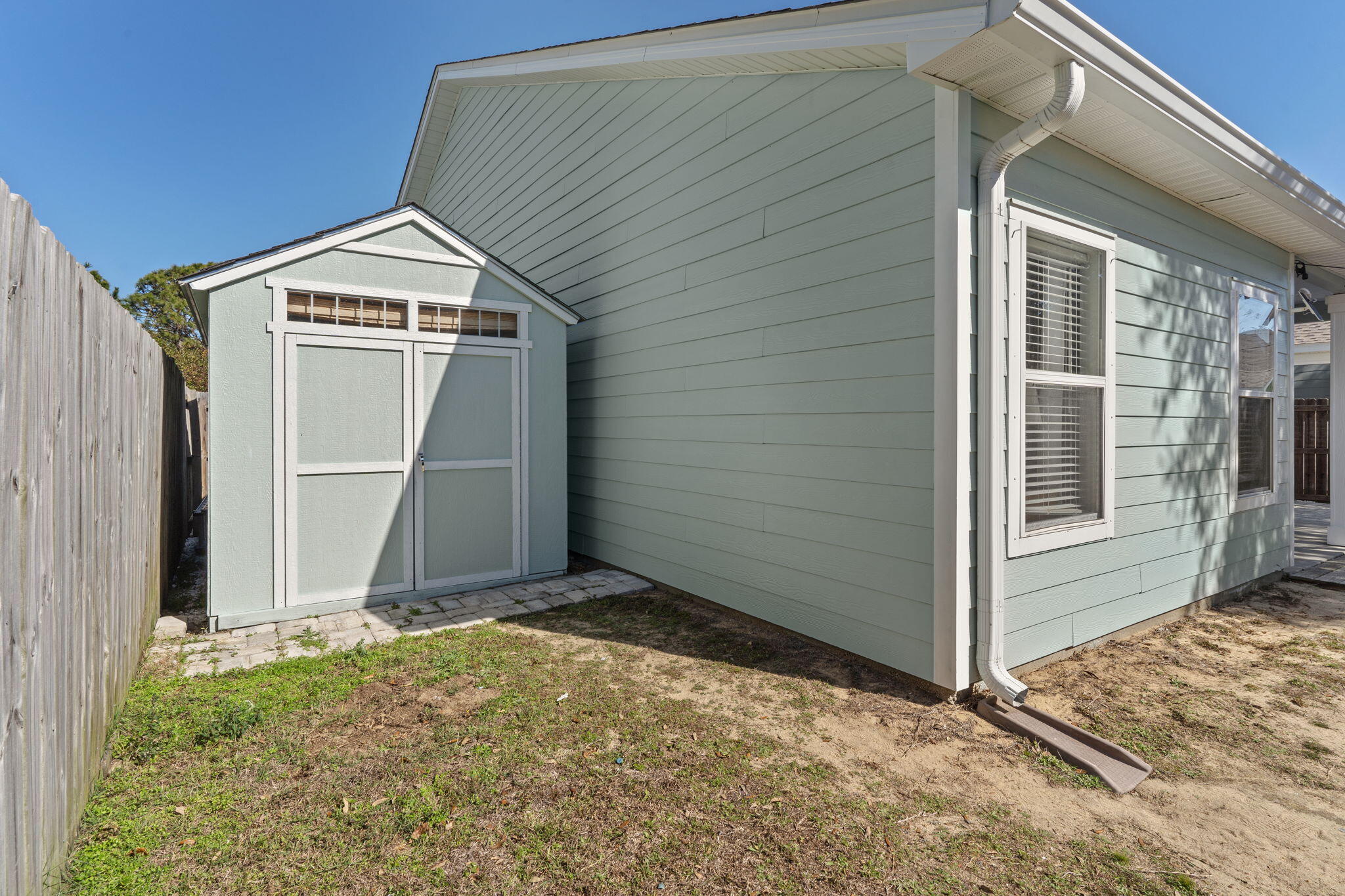 201 Water Oaks Loop