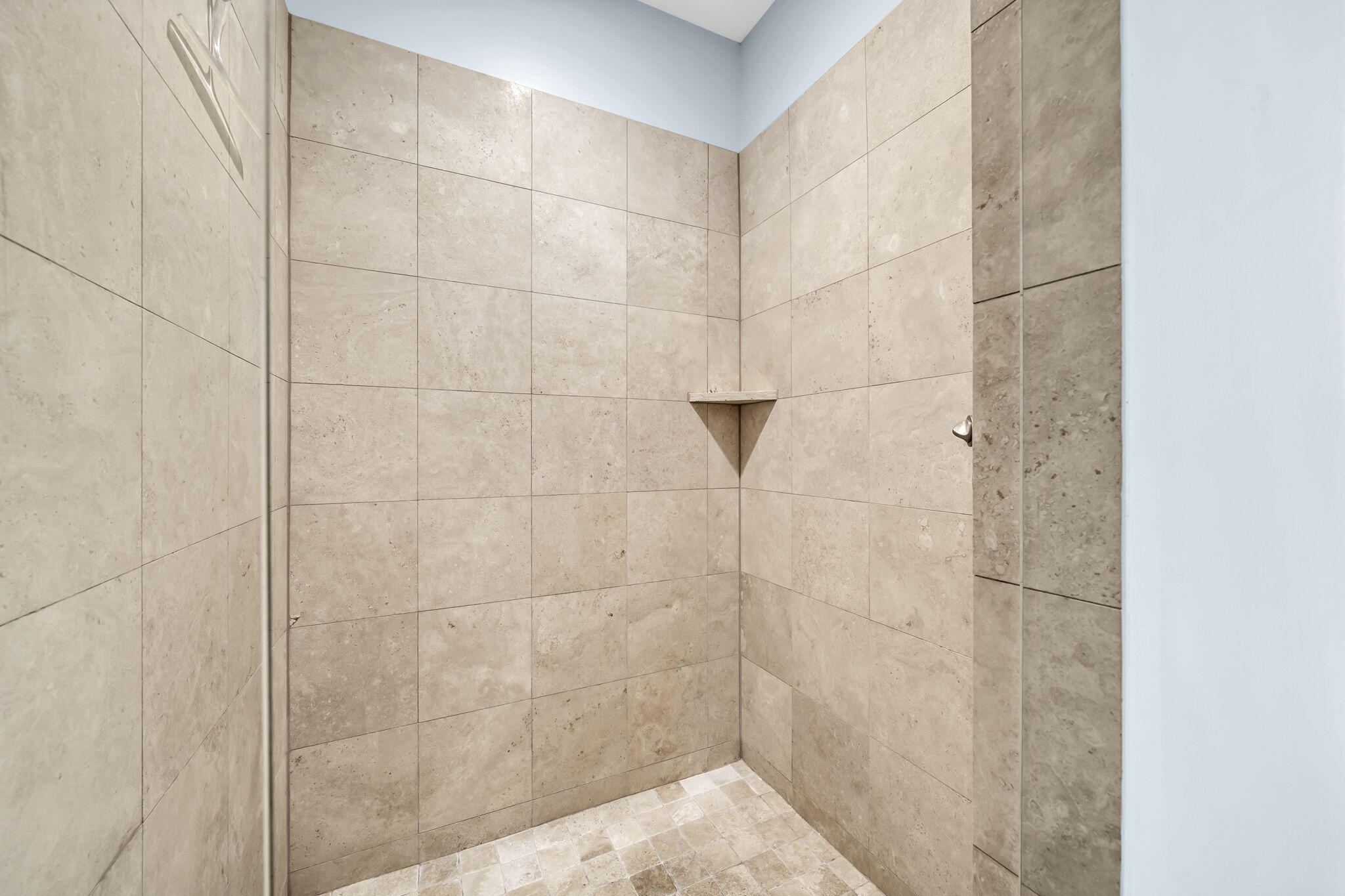 1363 W County Highway 30A UNIT 2127