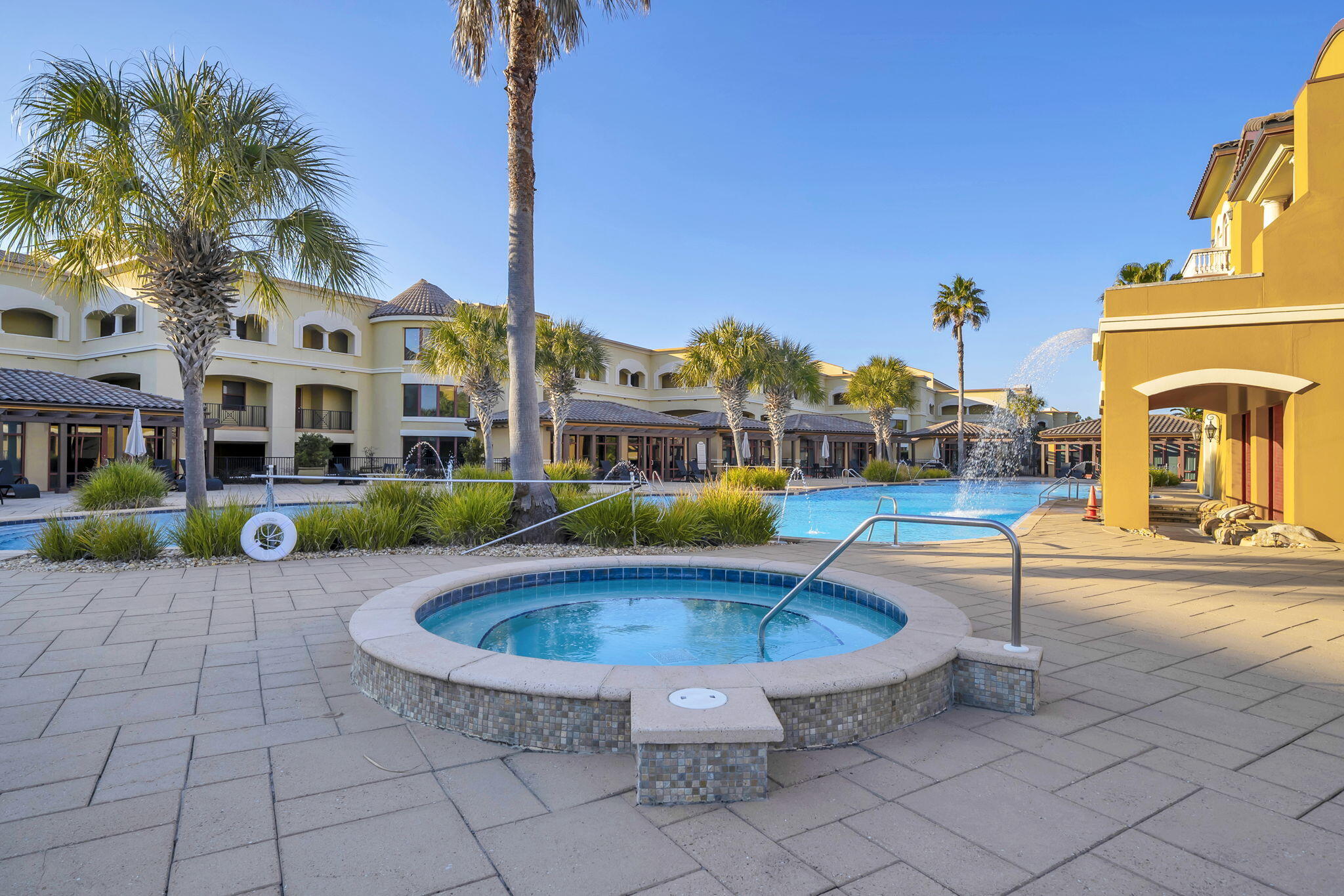 1363 W County Highway 30A UNIT 2127