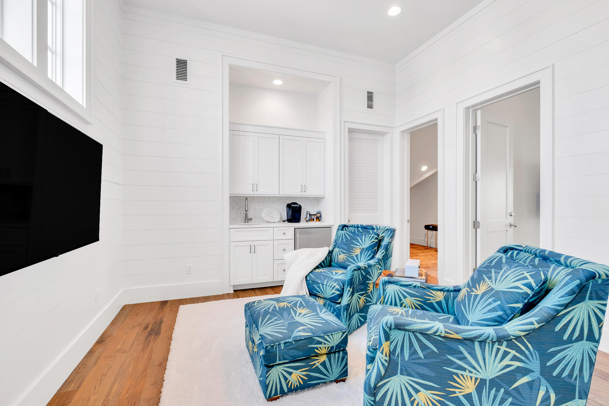 67 San Roy Road