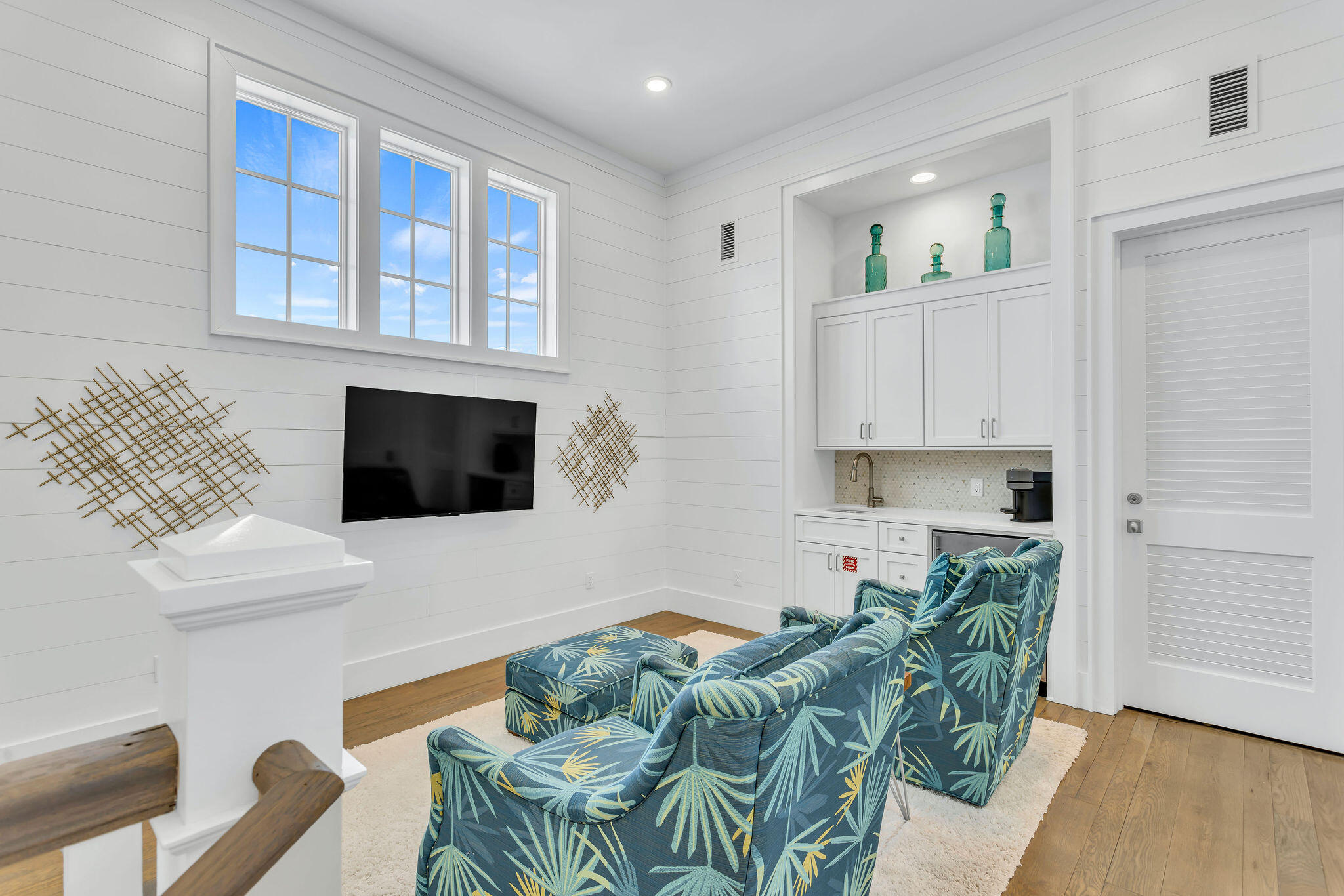 67 San Roy Road