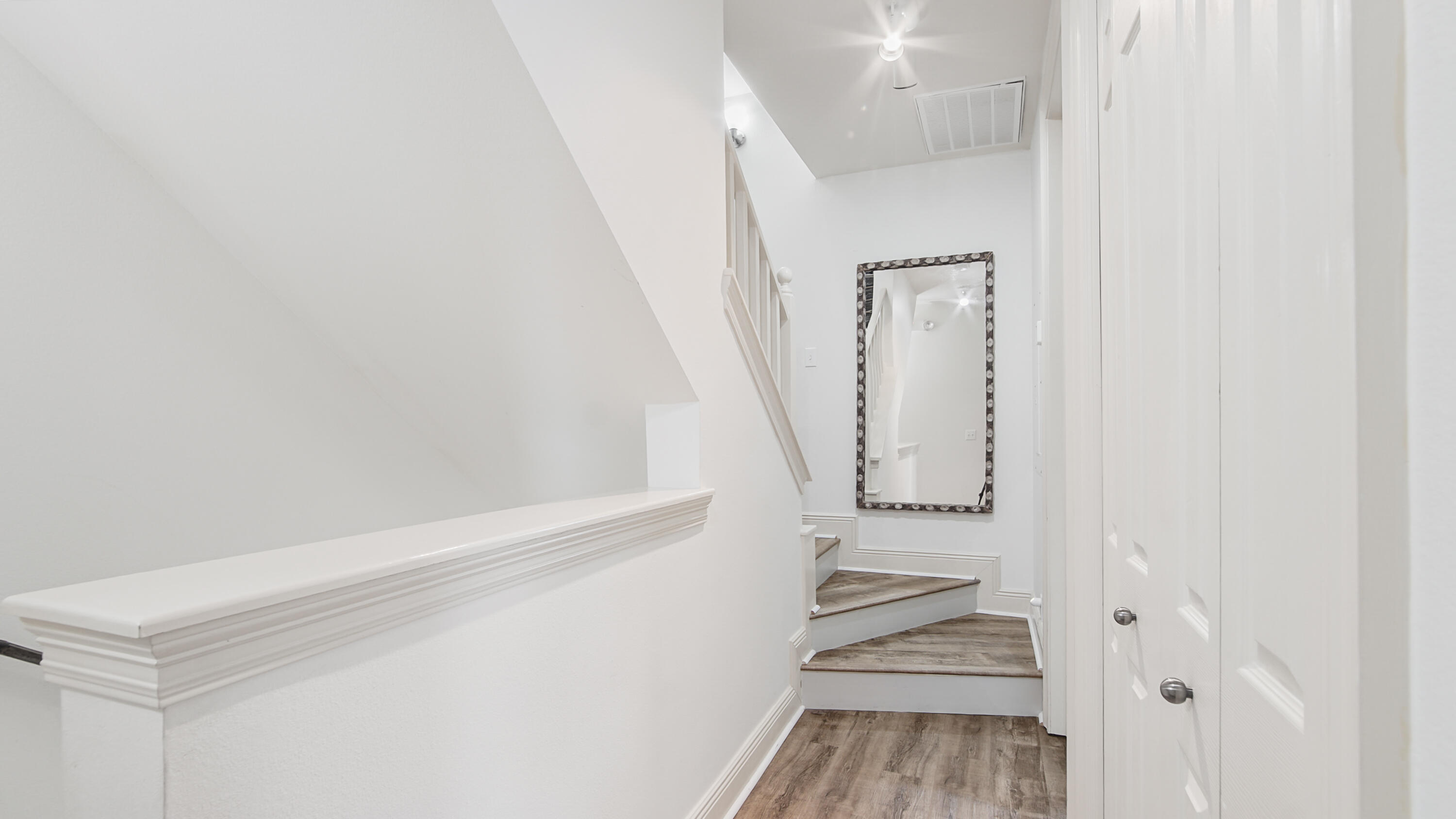 13 W Henry Court # 5-2