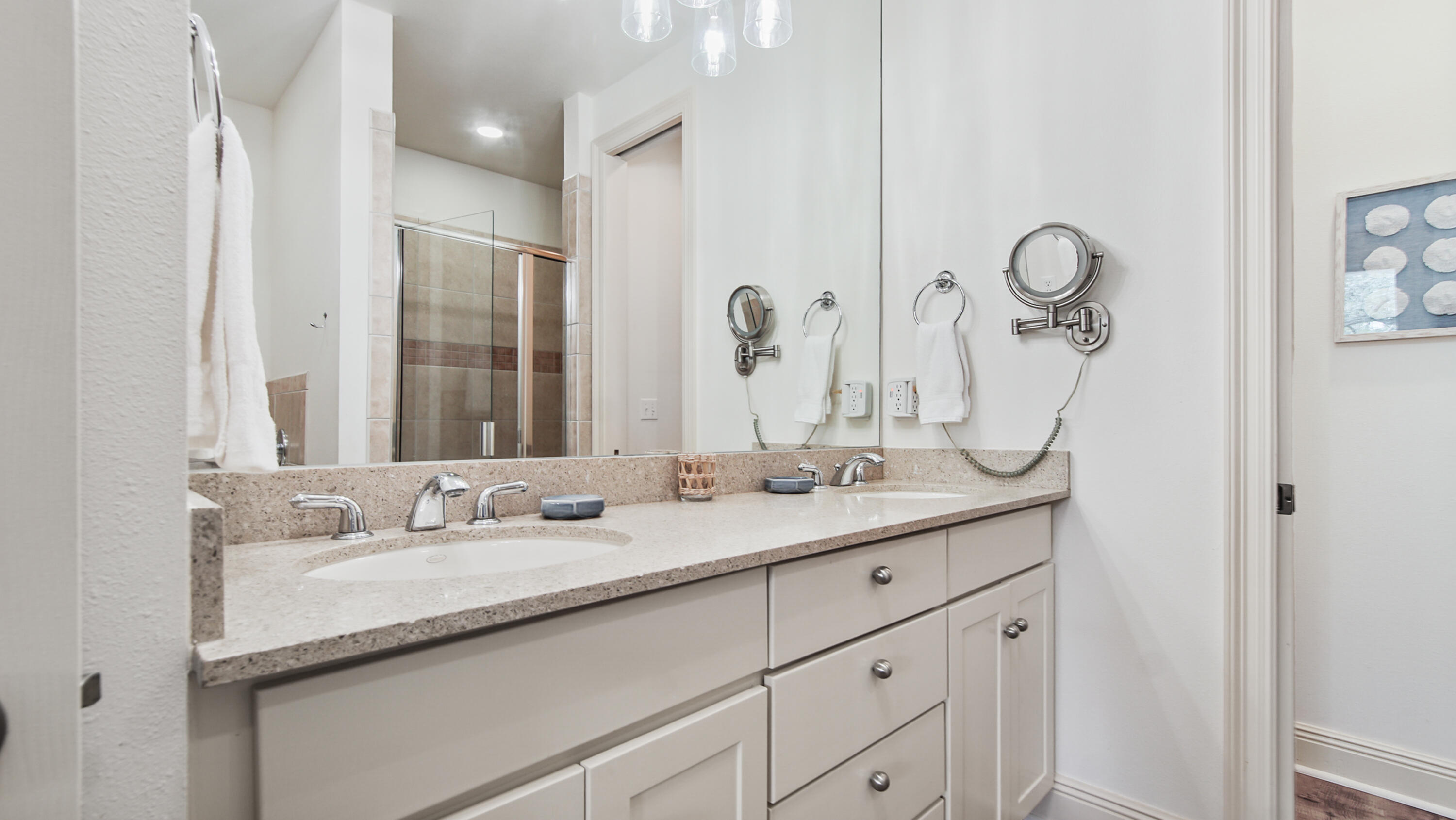 13 W Henry Court # 5-2