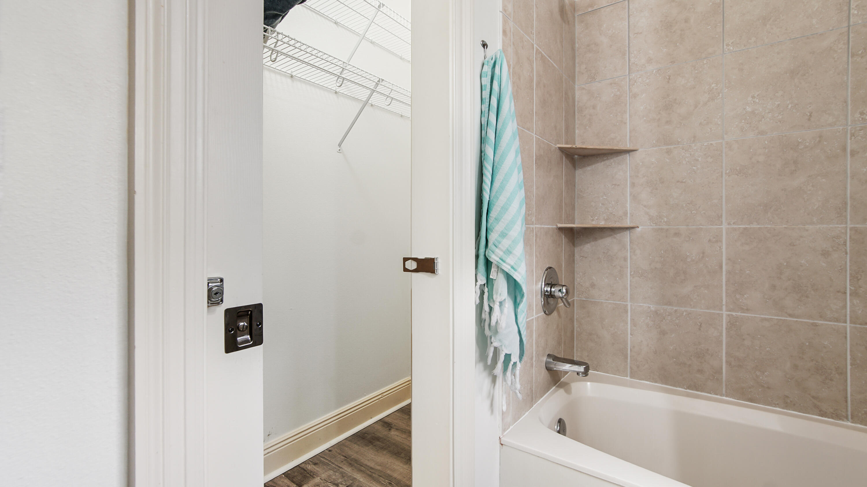 13 W Henry Court # 5-2