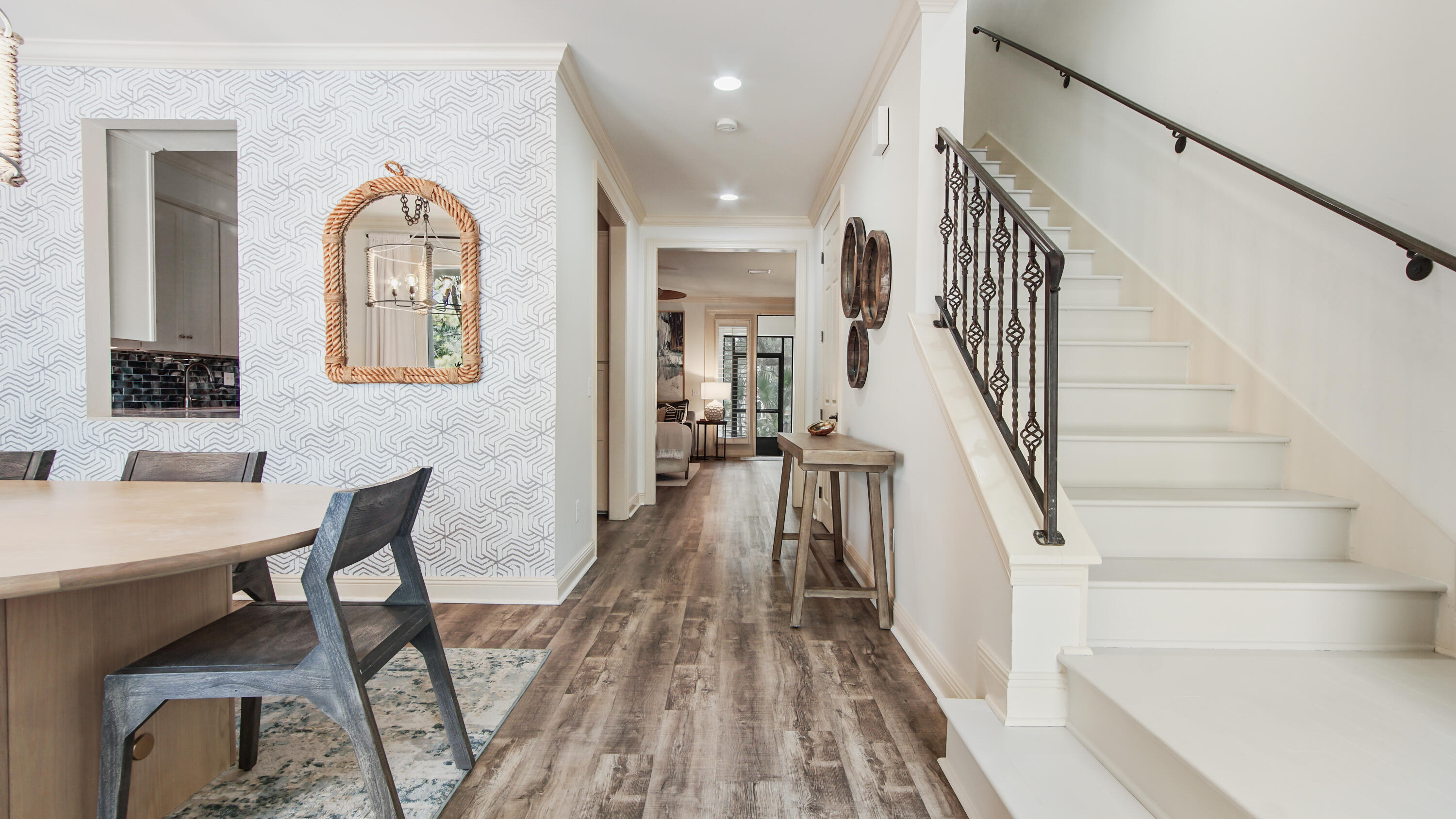 13 W Henry Court # 5-2