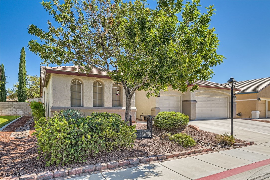 7212 Rustic Meadow Street