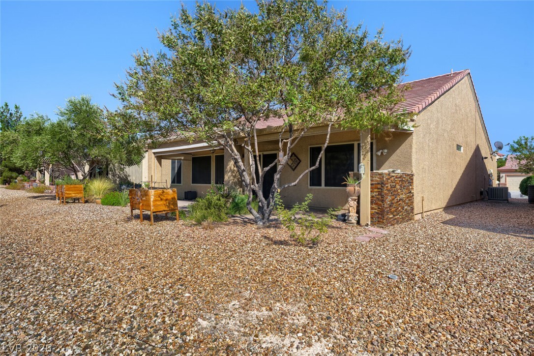 7421 Shelduck Street
