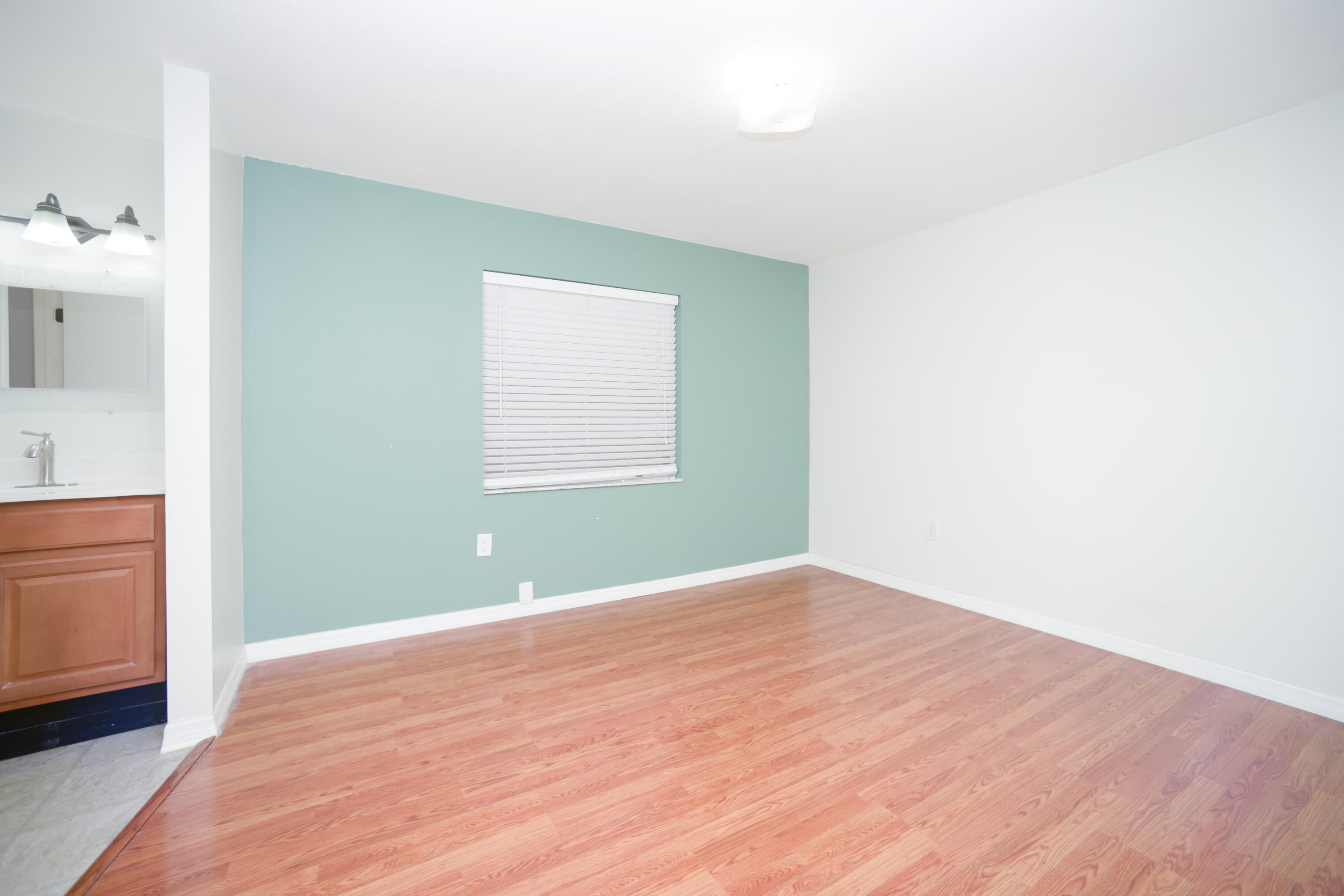 2831 College View Drive