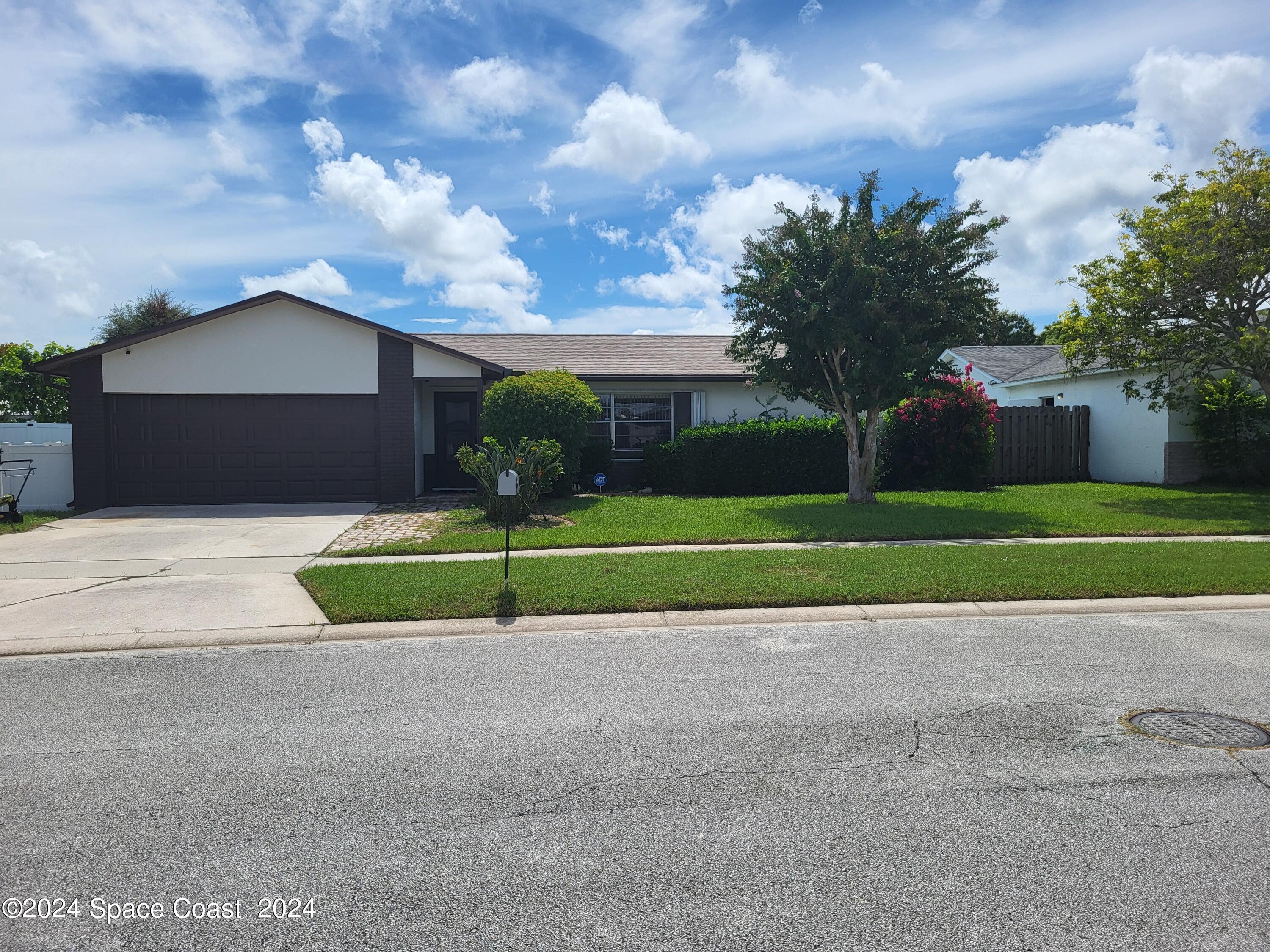 2831 College View Drive