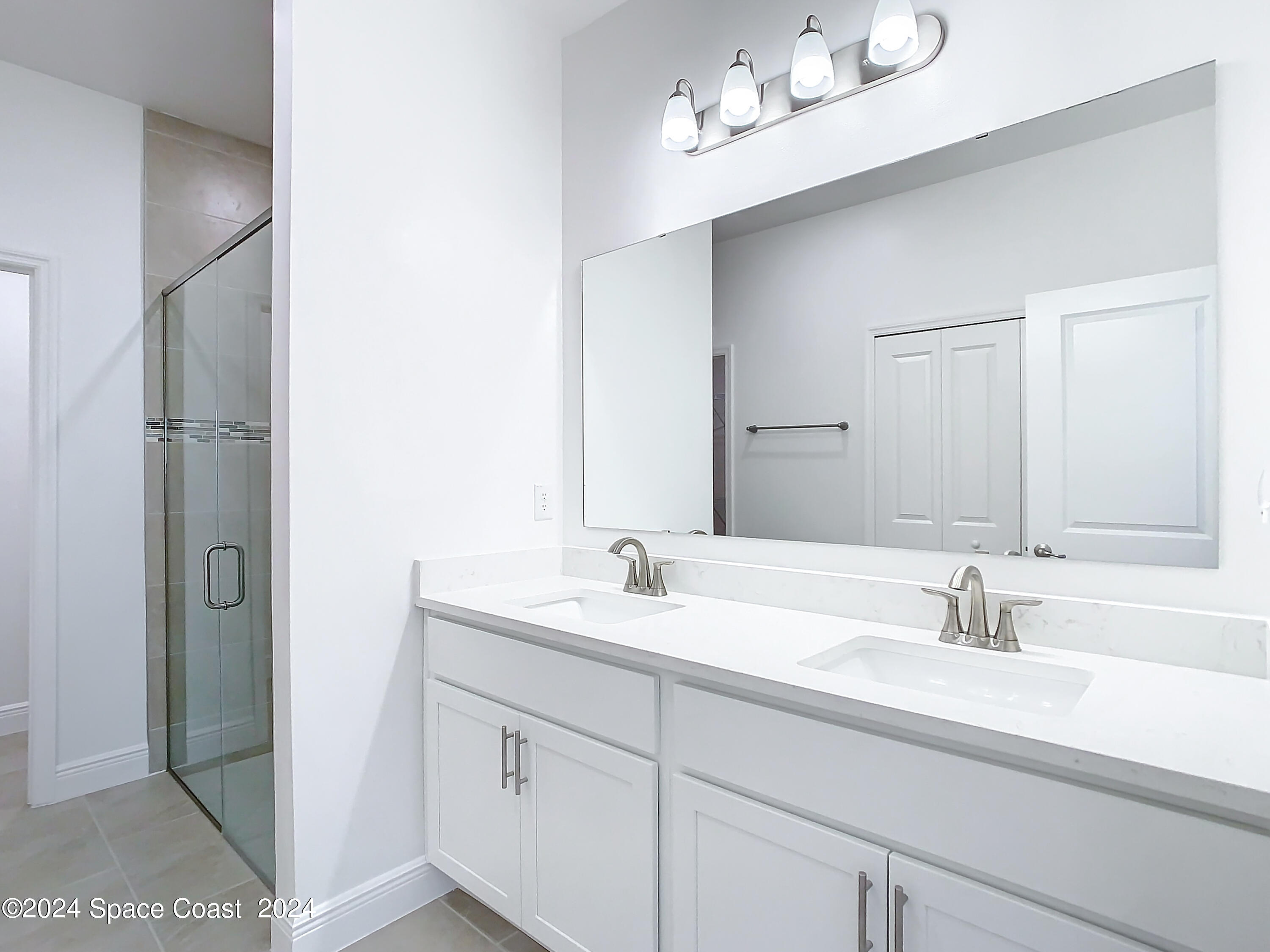 1035 Grantham Lane SE