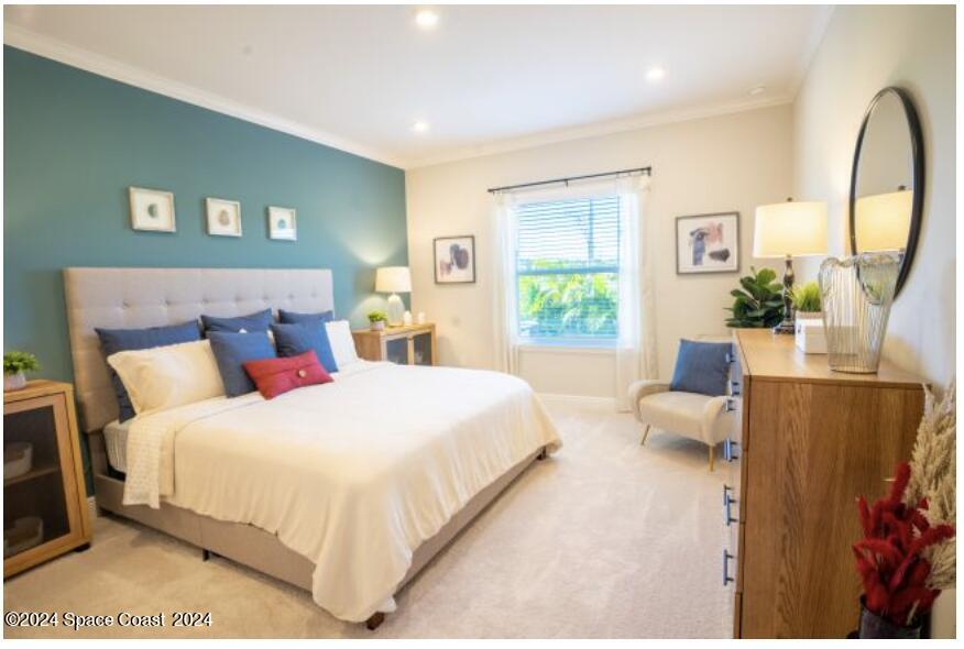 1035 Grantham Lane SE