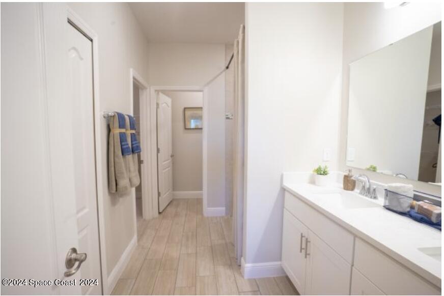 1035 Grantham Lane SE