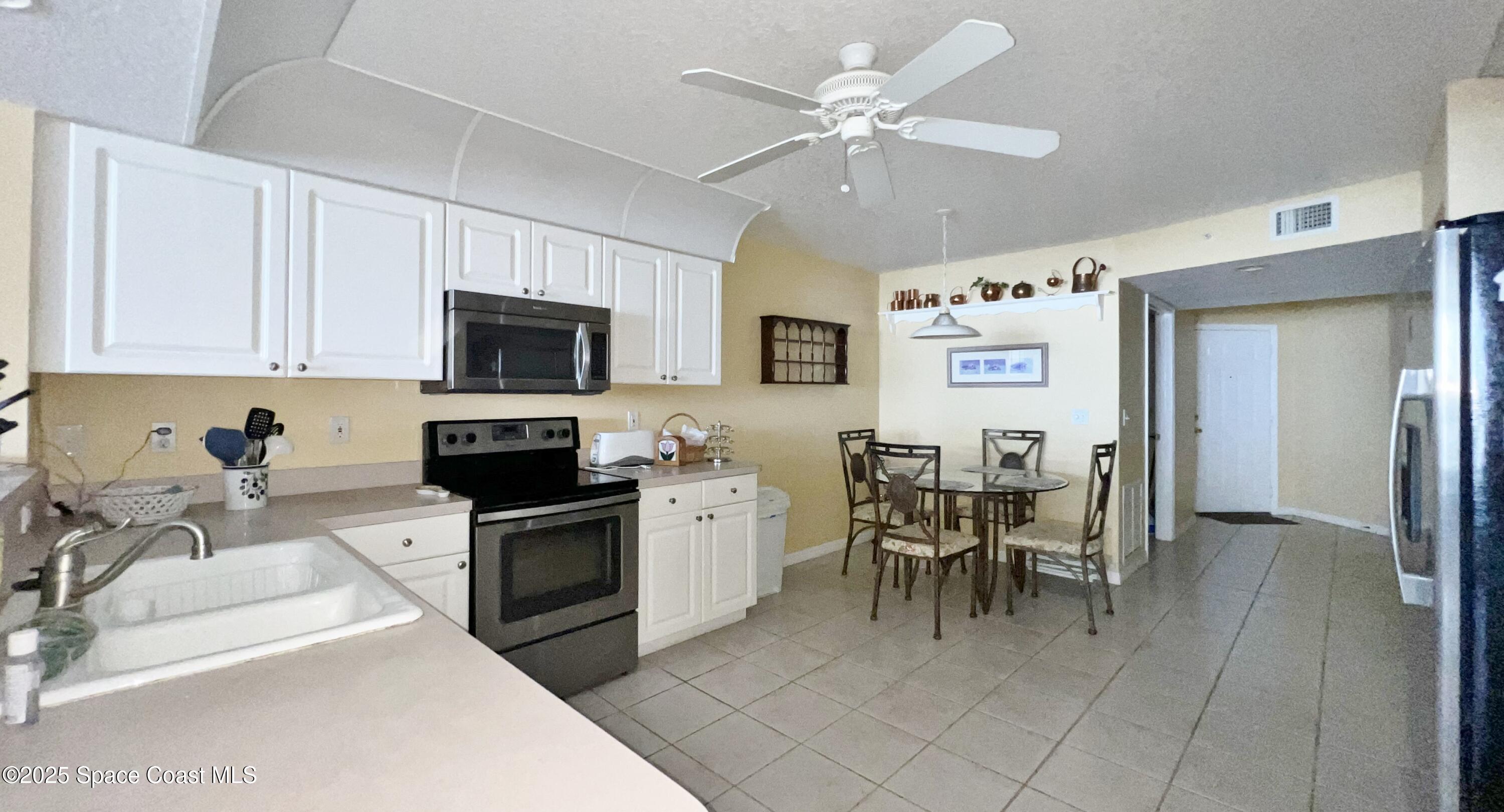 1941 Highway A1a, 405