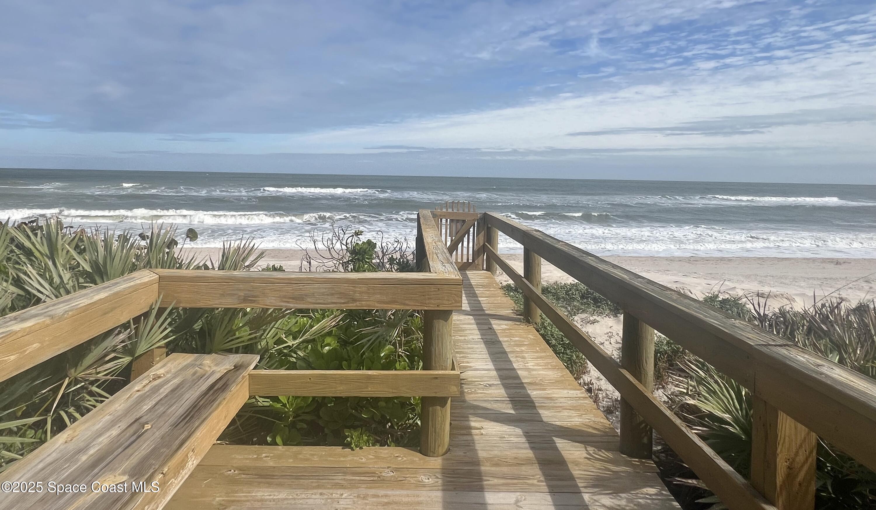 1941 Highway A1a, 405