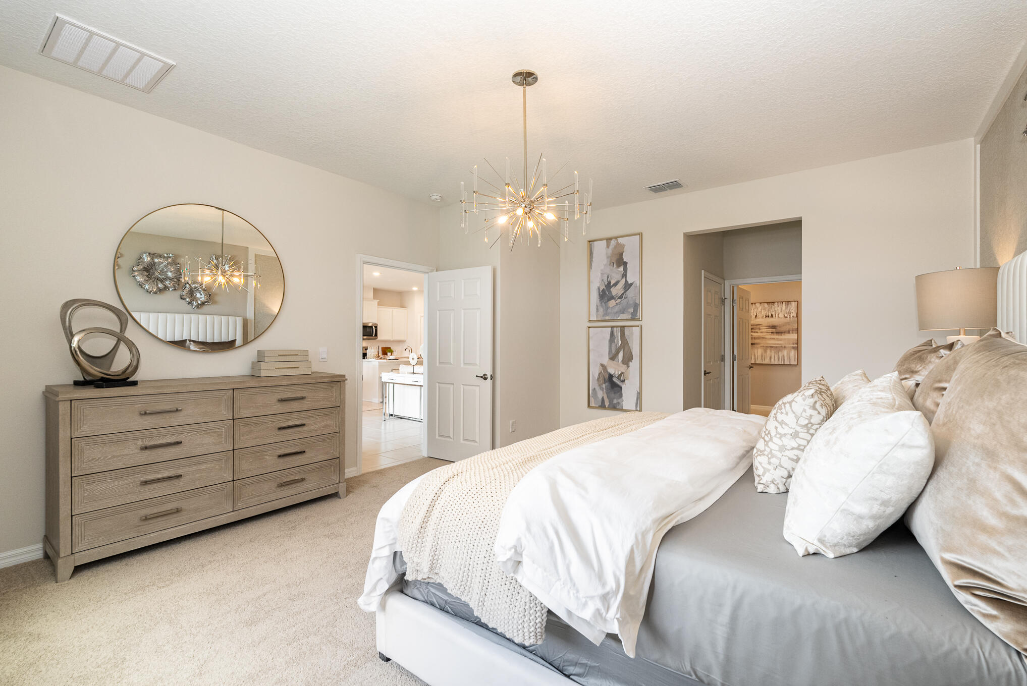 4031 Hollingsworth Drive SE