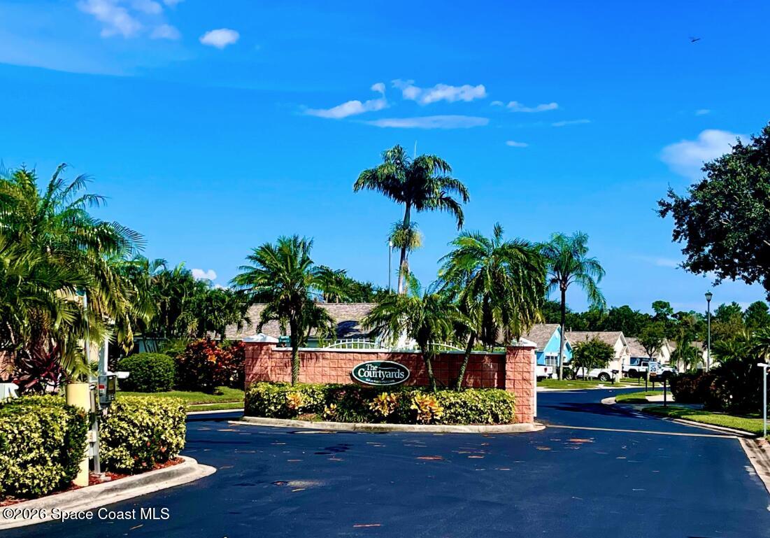 2226 Redwood Circle NE