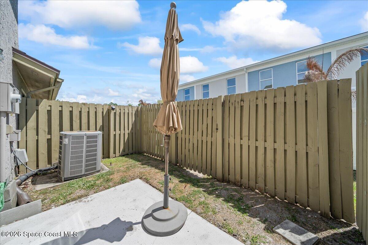 1412 Club Gardens Drive NE