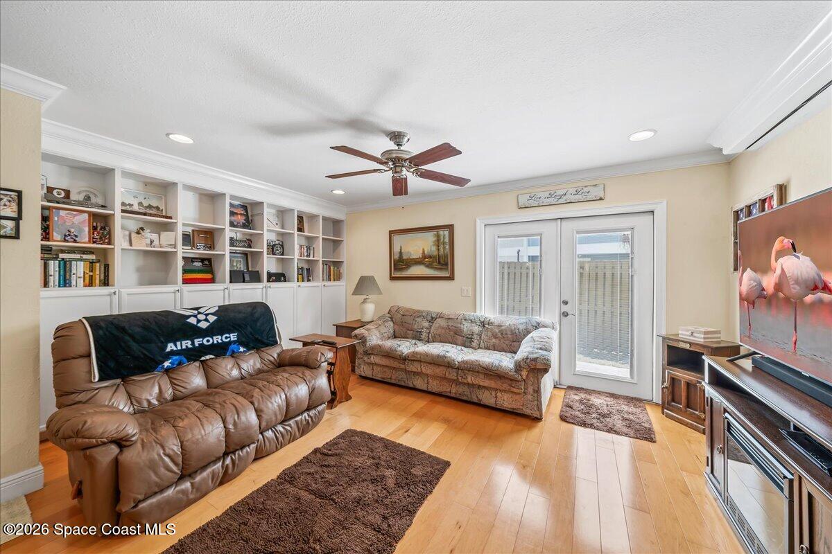 1412 Club Gardens Drive NE