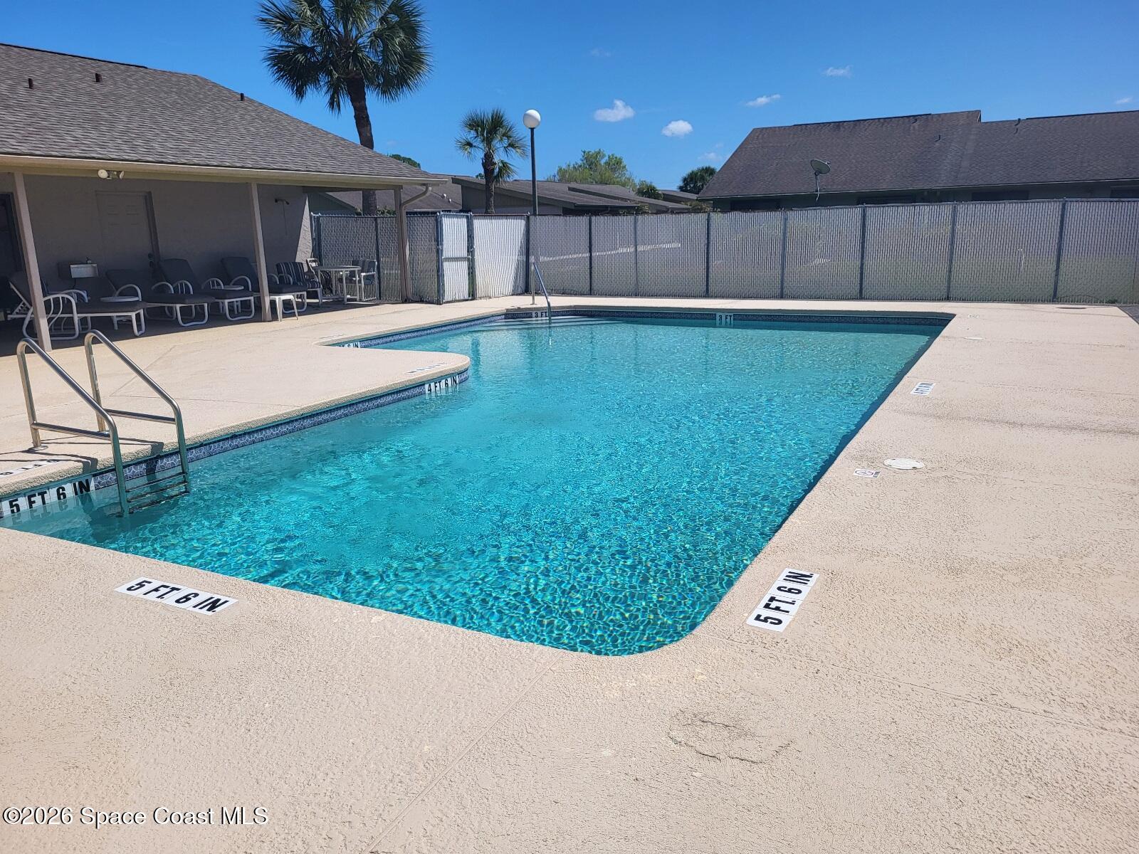 1412 Club Gardens Drive NE