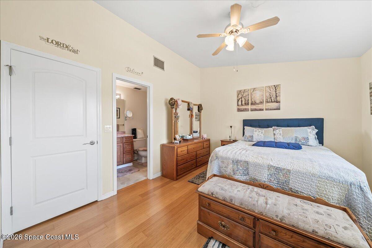 1412 Club Gardens Drive NE