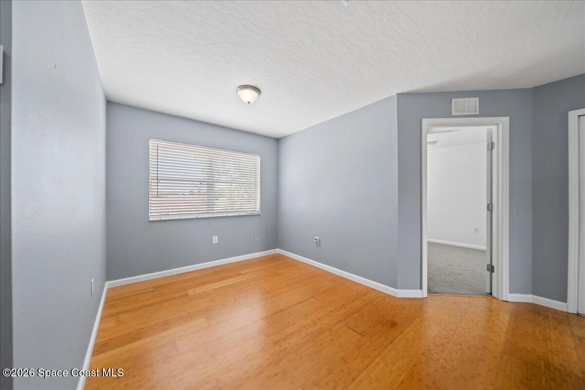 401 Filbert Avenue NE