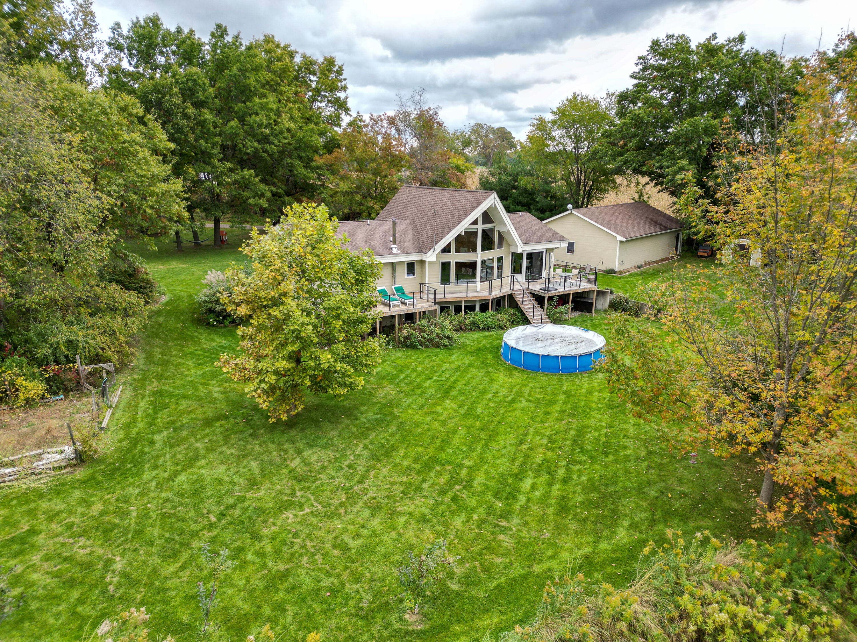 9710 11 Mile Road NE