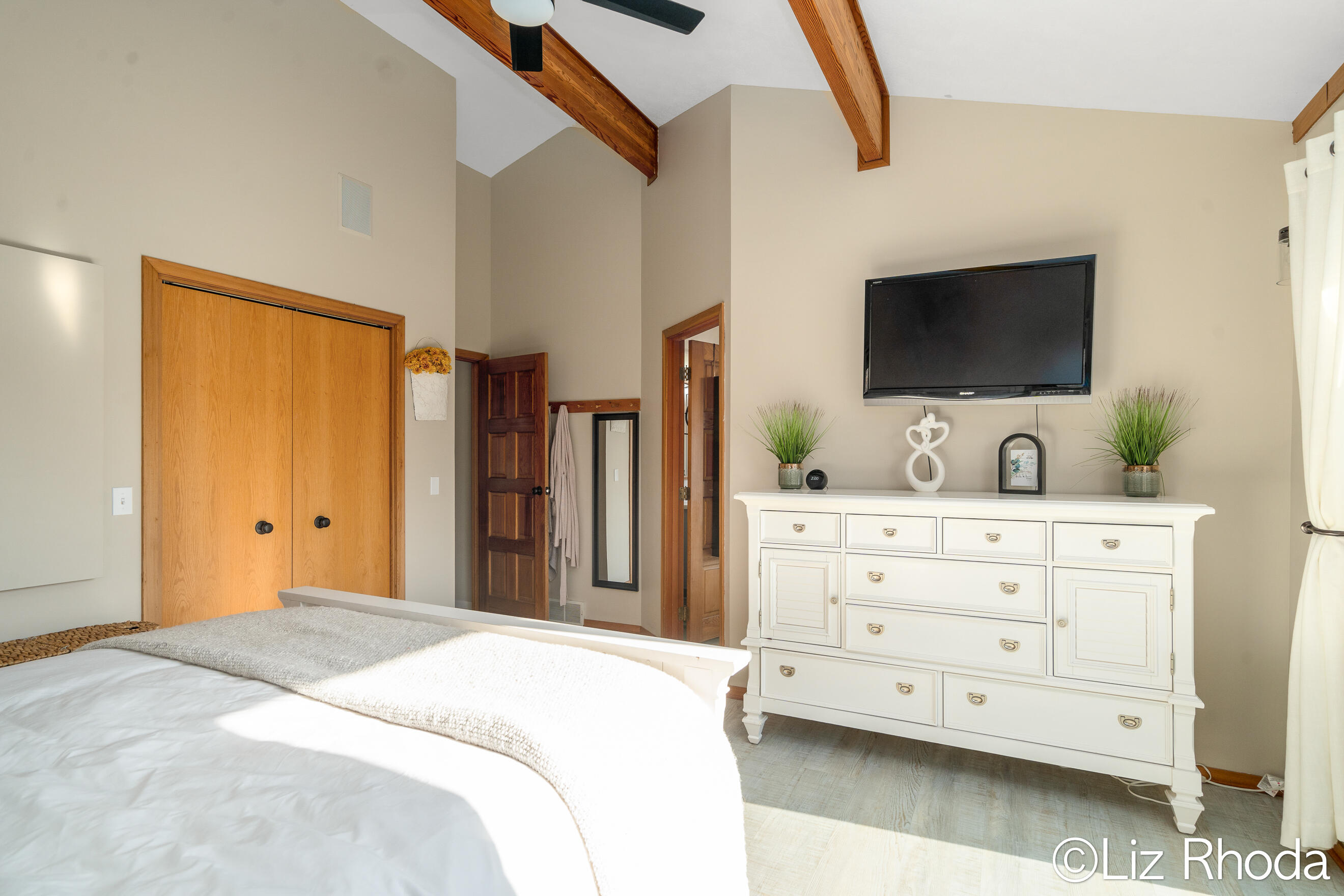 9710 11 Mile Road NE