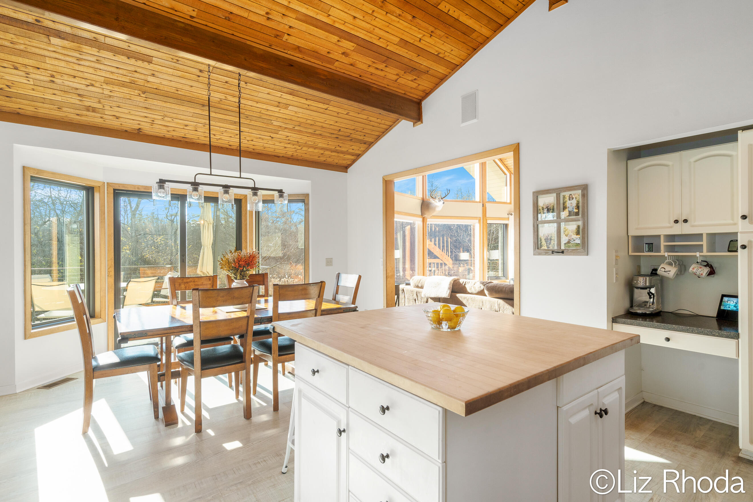 9710 11 Mile Road NE