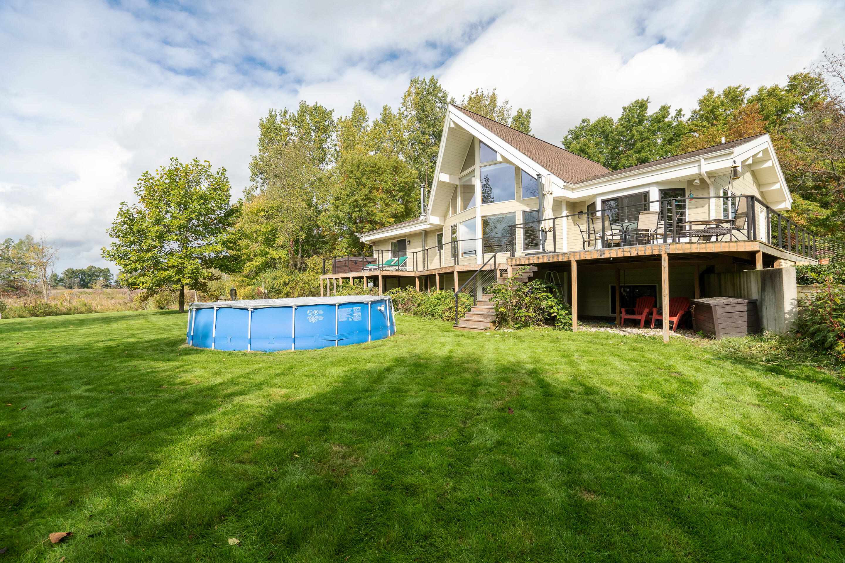 9710 11 Mile Road NE