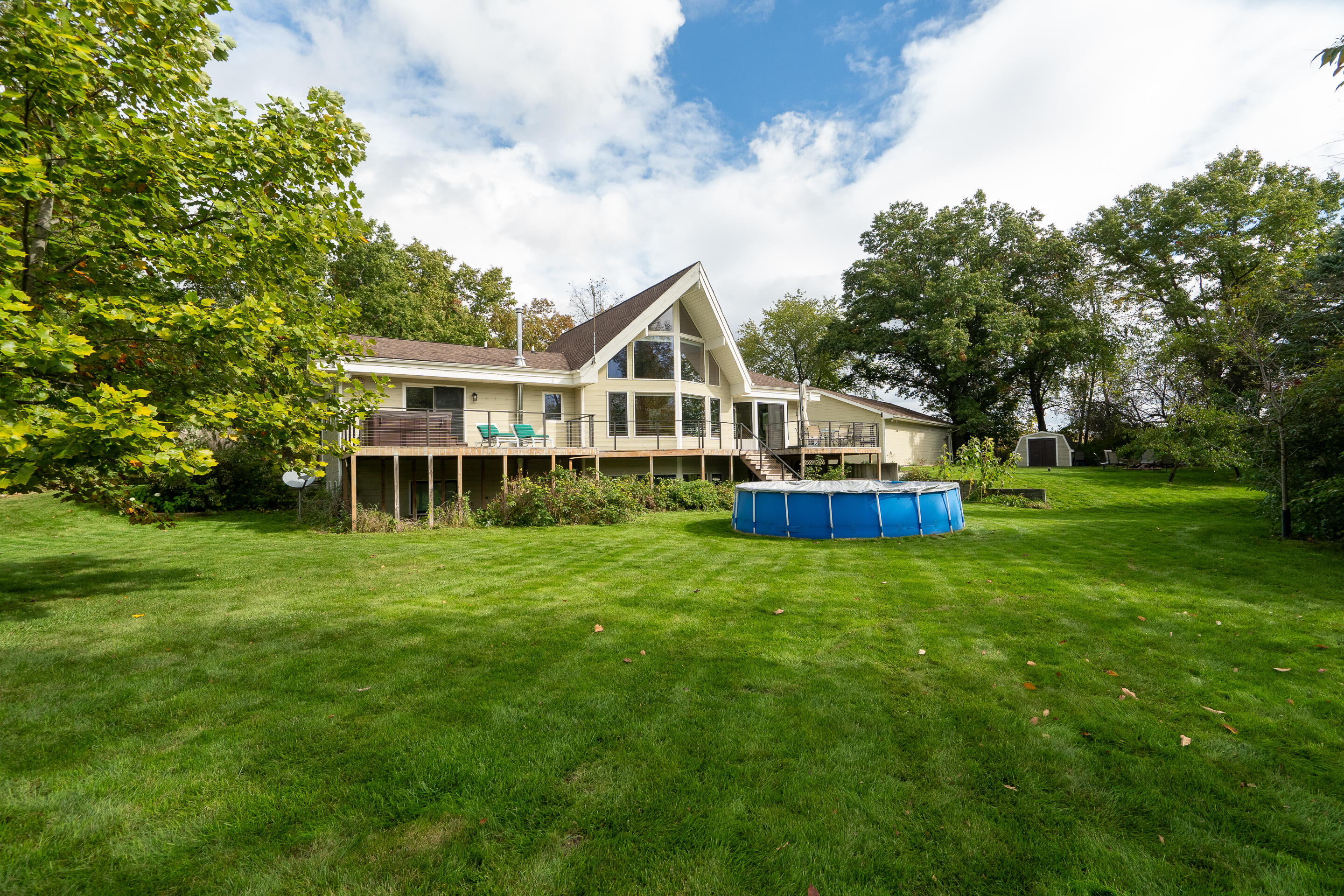 9710 11 Mile Road NE