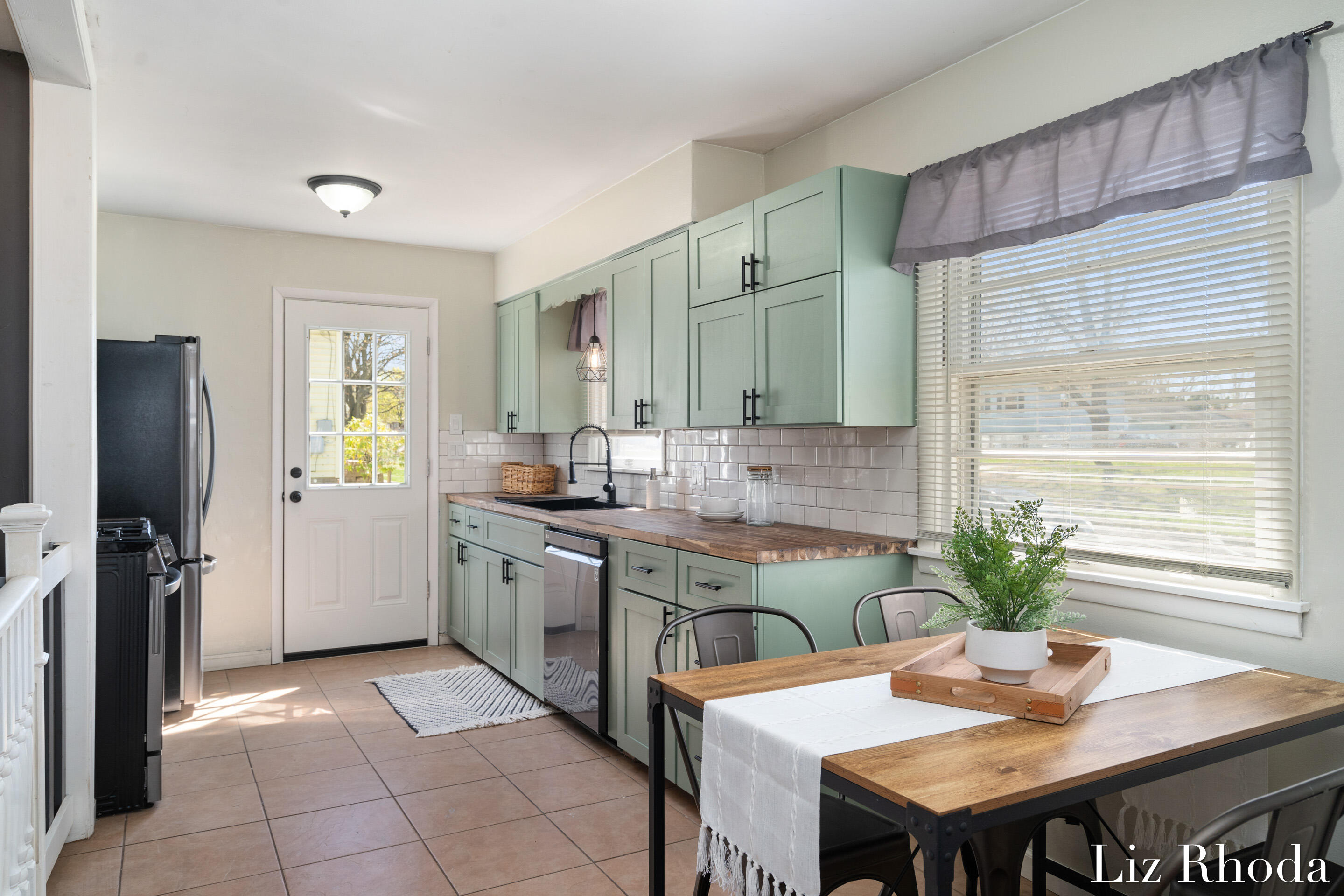 3734 Perry Avenue SW