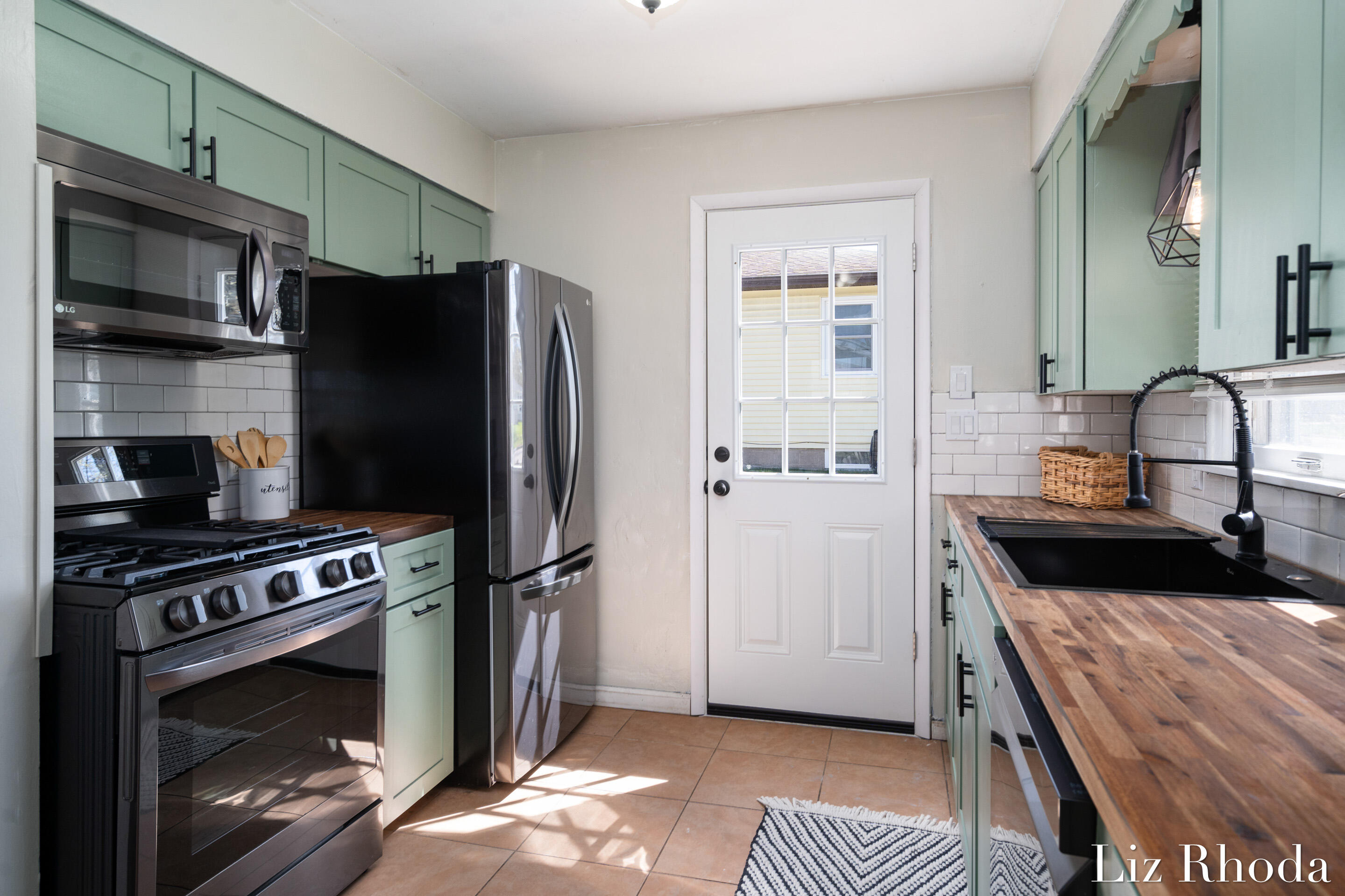 3734 Perry Avenue SW