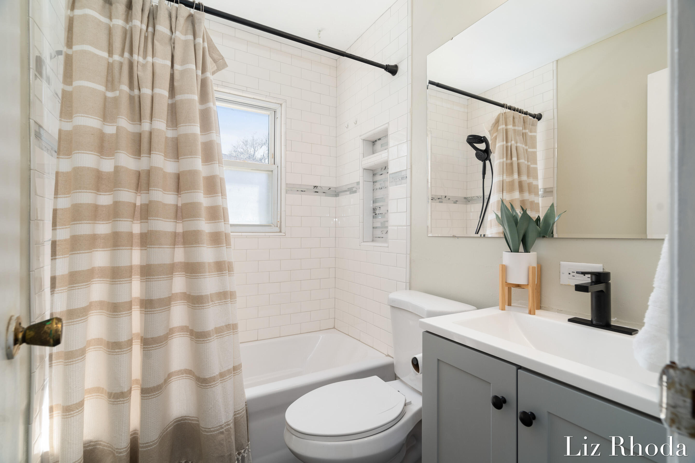 3734 Perry Avenue SW