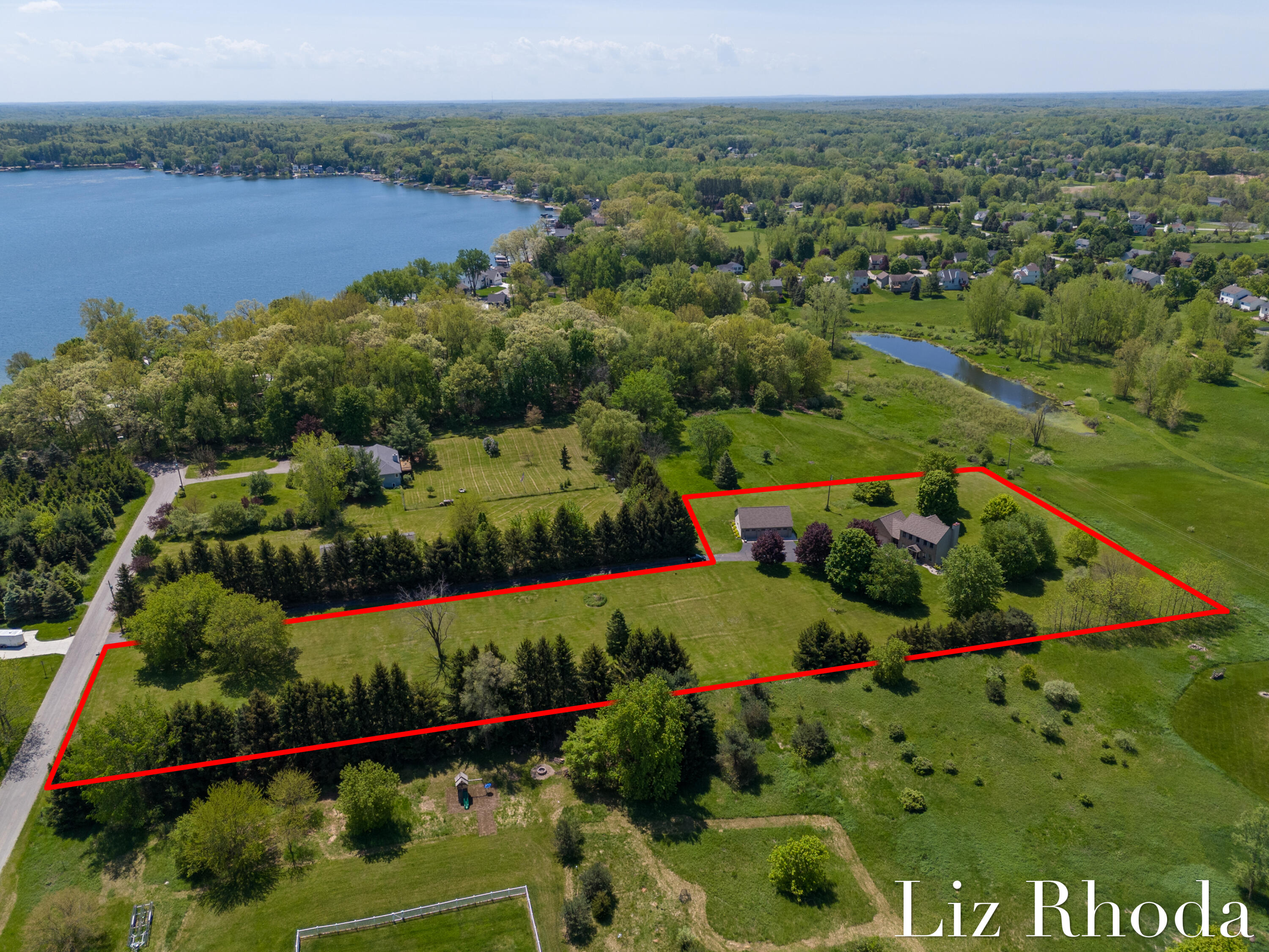 7515 Northport Drive NE