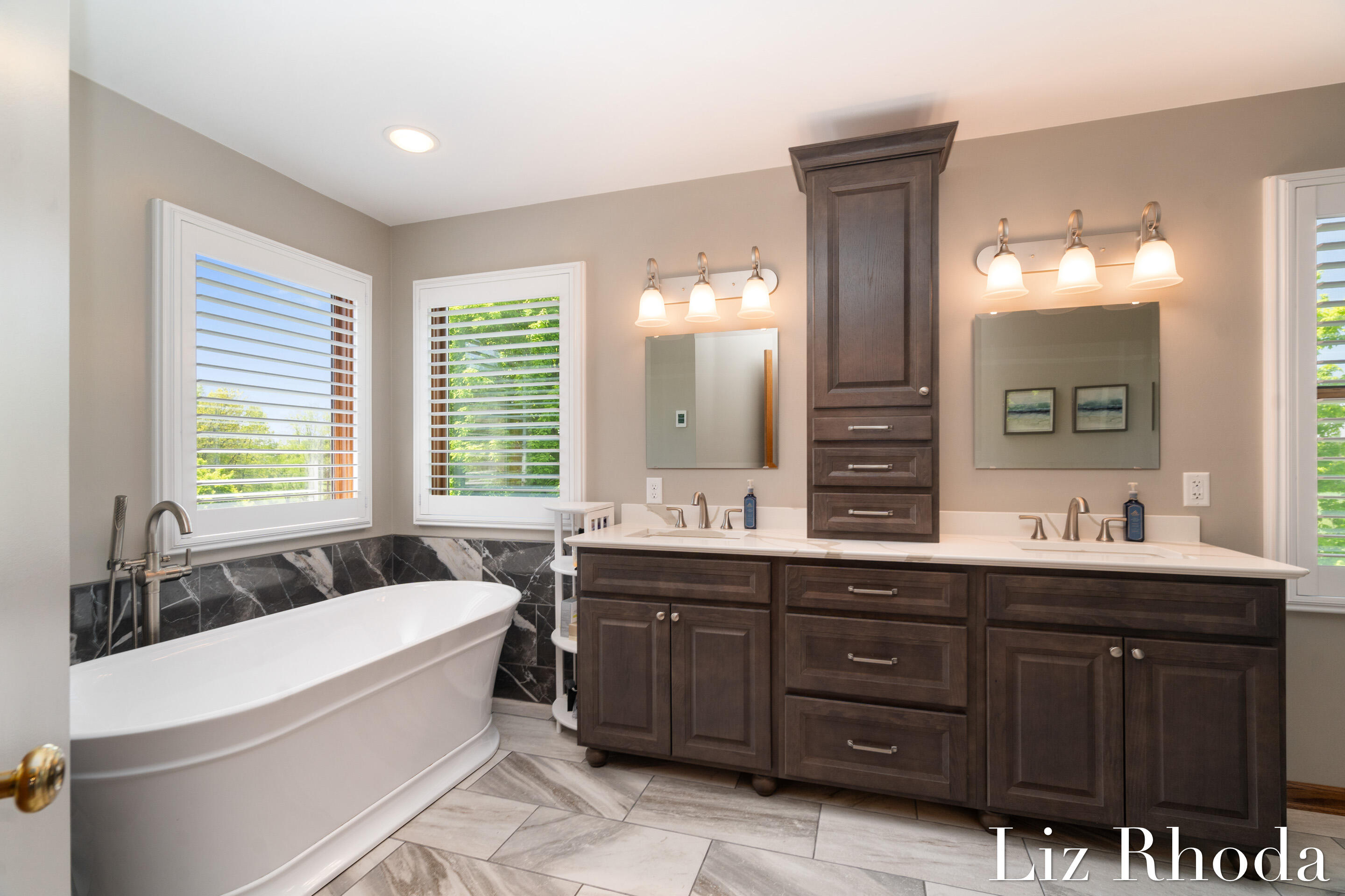 7515 Northport Drive NE