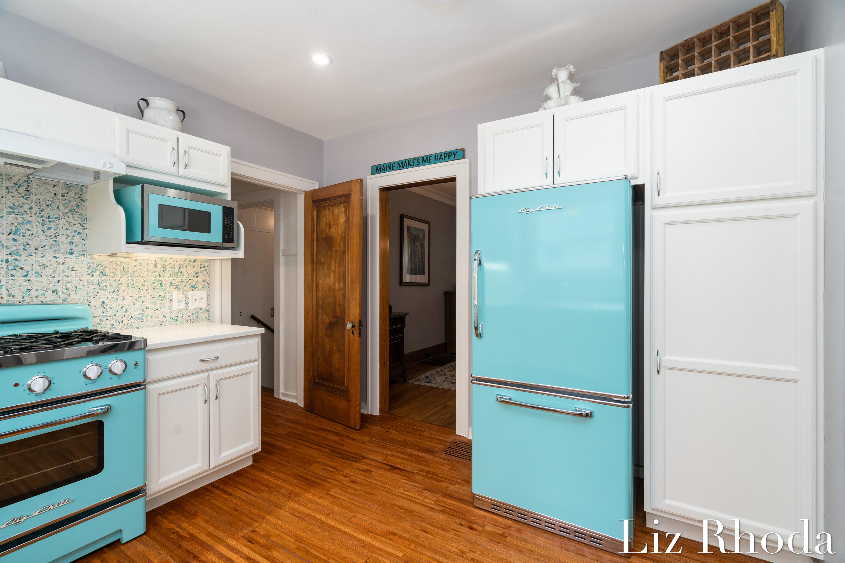 832 Dorroll Street NE